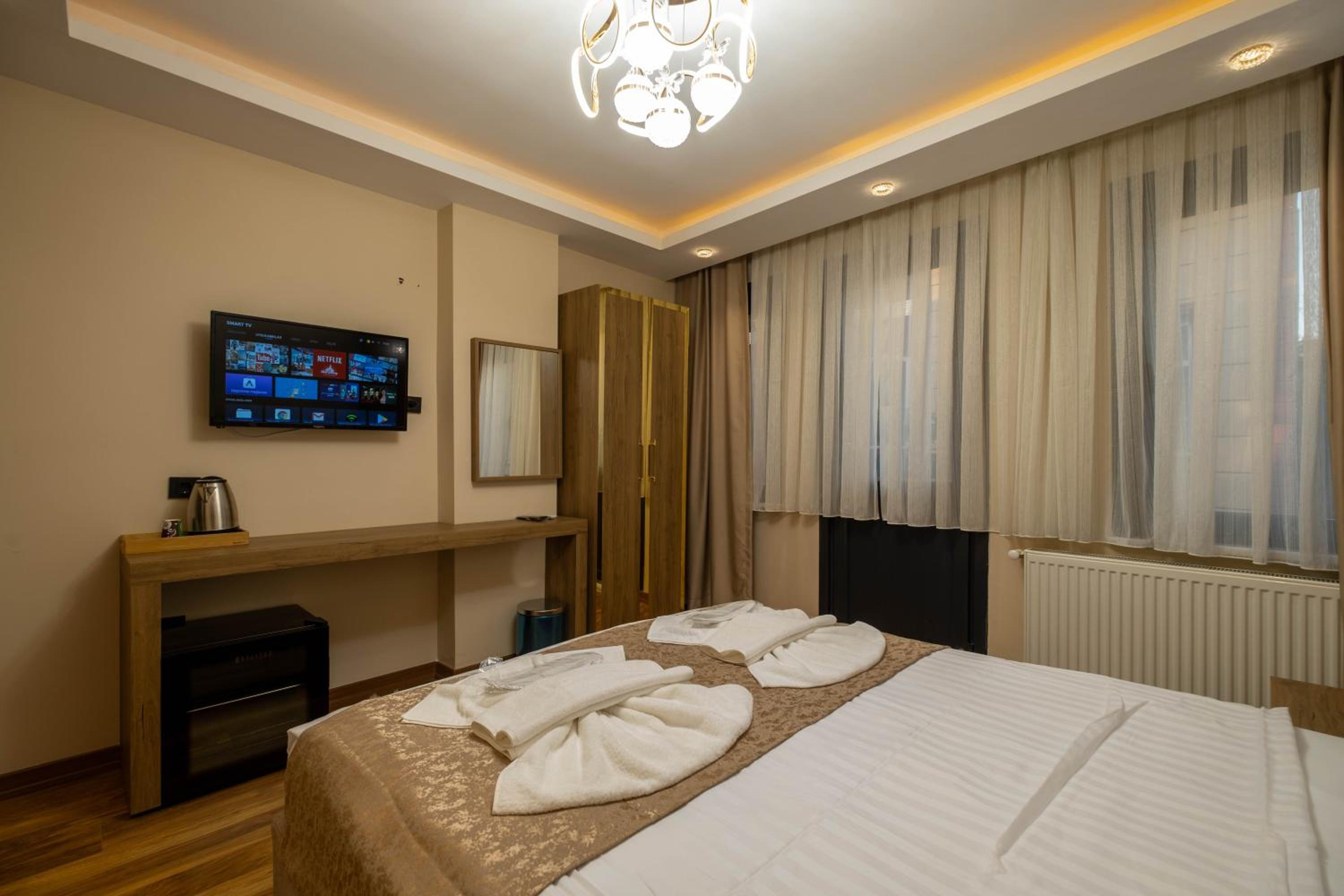 Double Room With Balcony photo 2