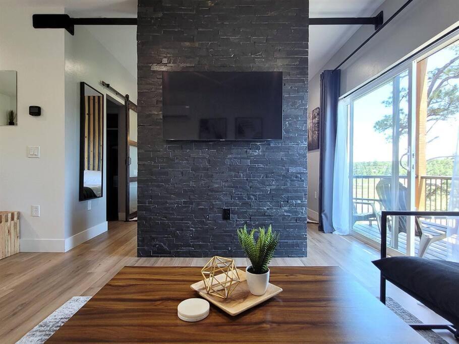 One-Bedroom House photo 3