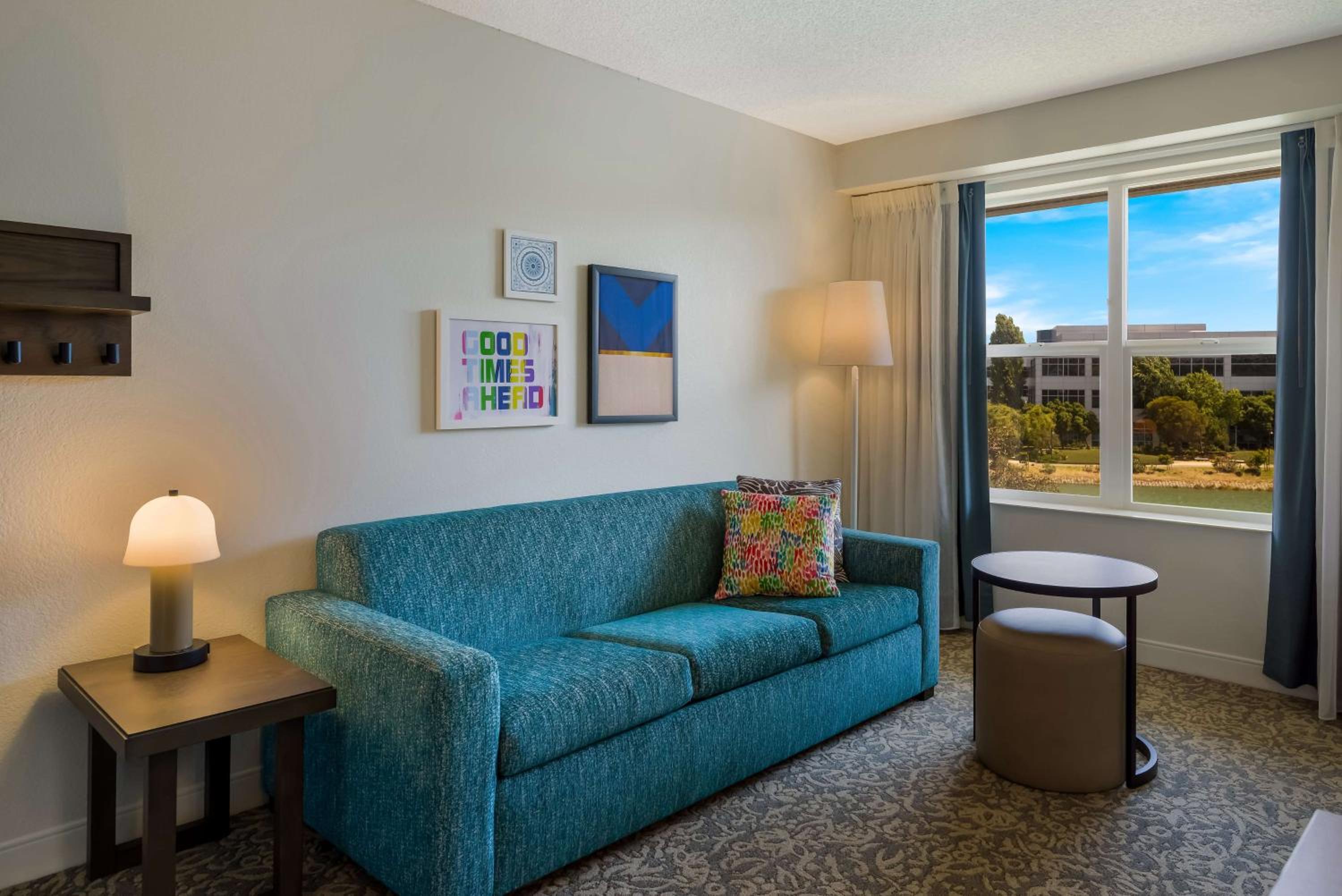 One Bedroom Suite Queen - Photo 2