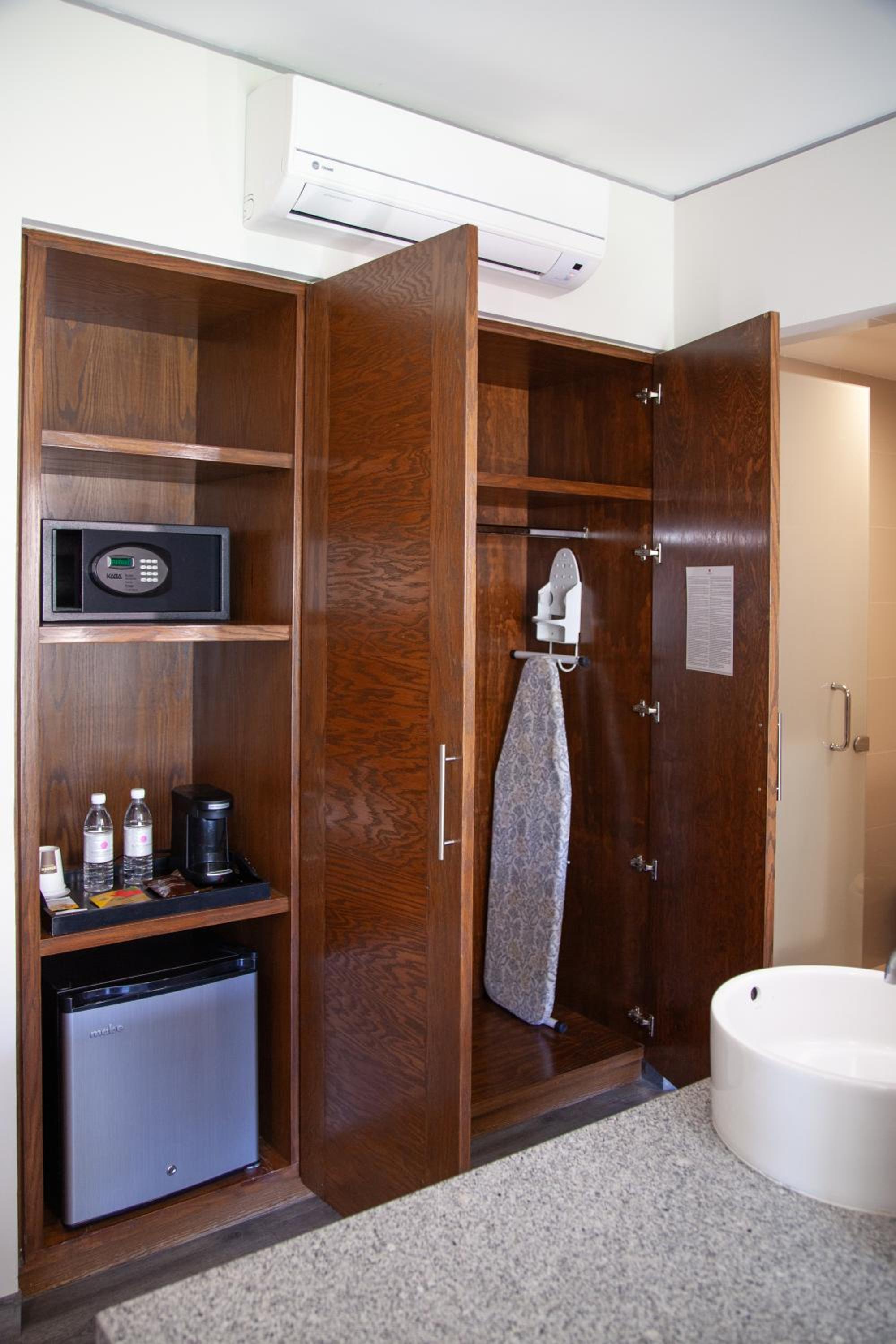 Executive King Room - Photo 2