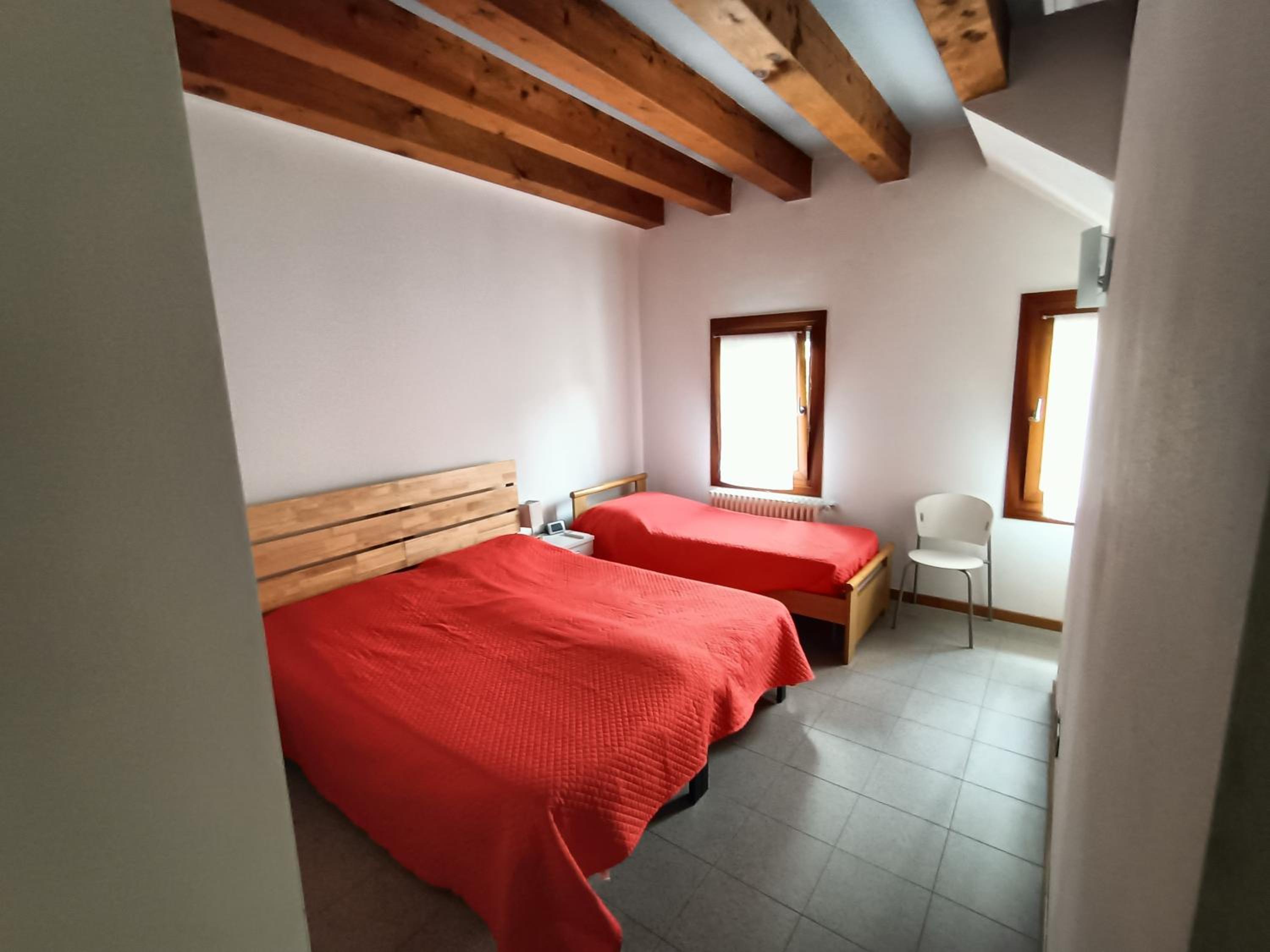 Triple Room with Private Bathroom photo 3