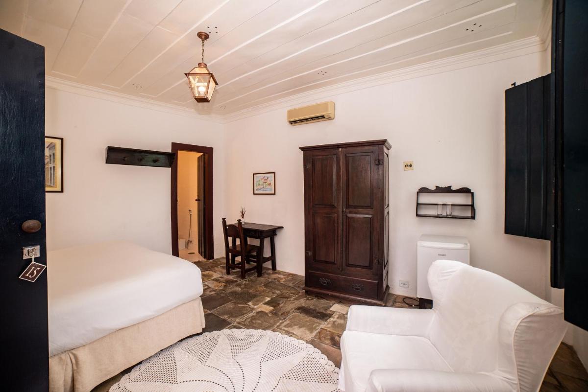 Standard King Room photo 2