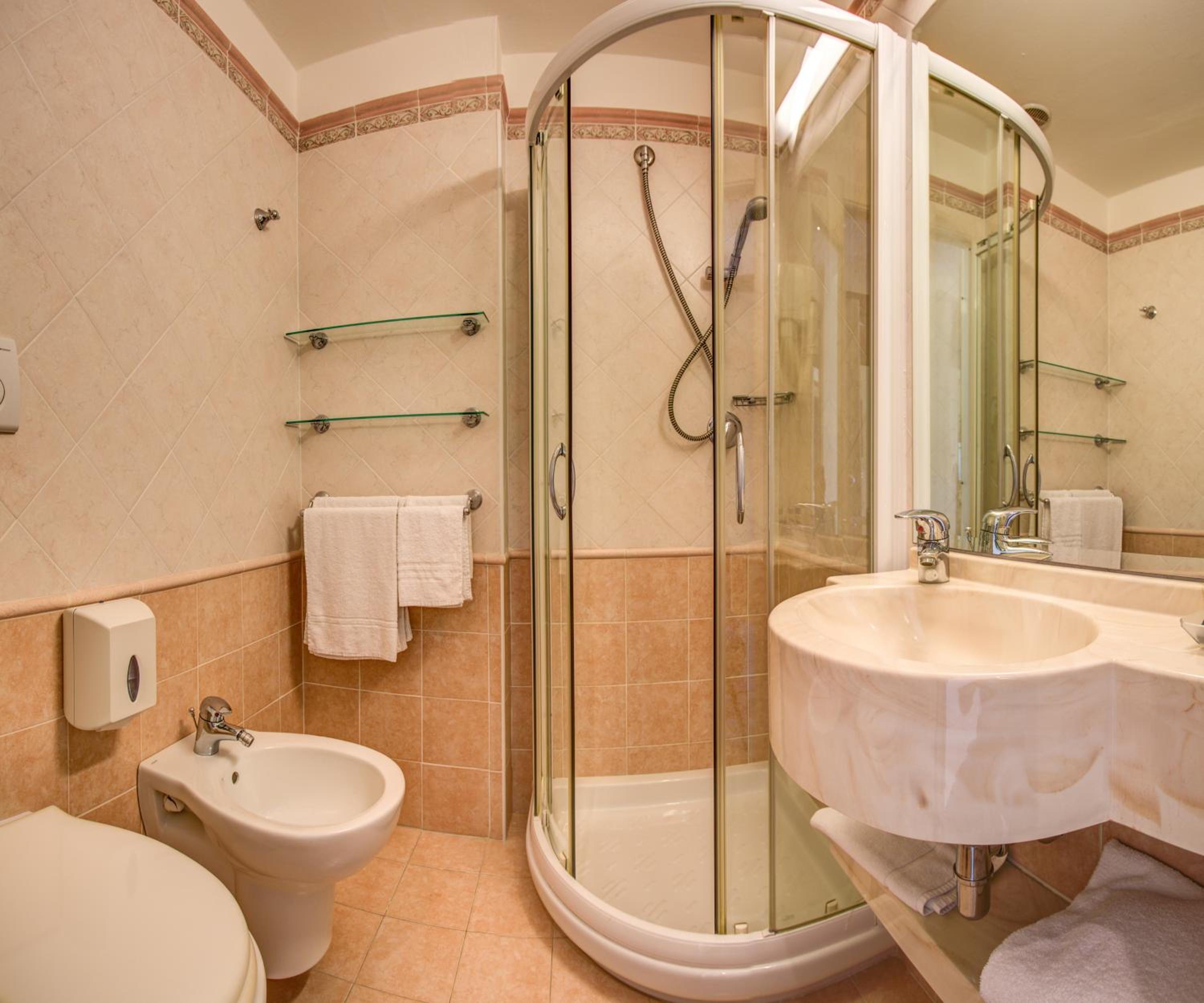 Superior Double or Twin Room with Sea View - Photo 2