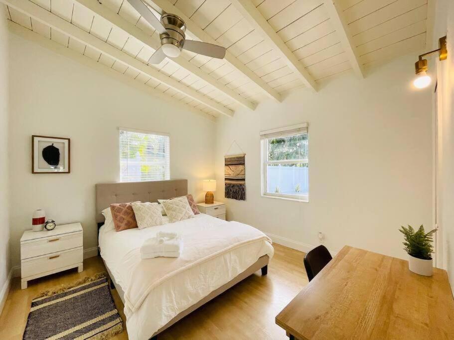 Three-Bedroom House photo 1
