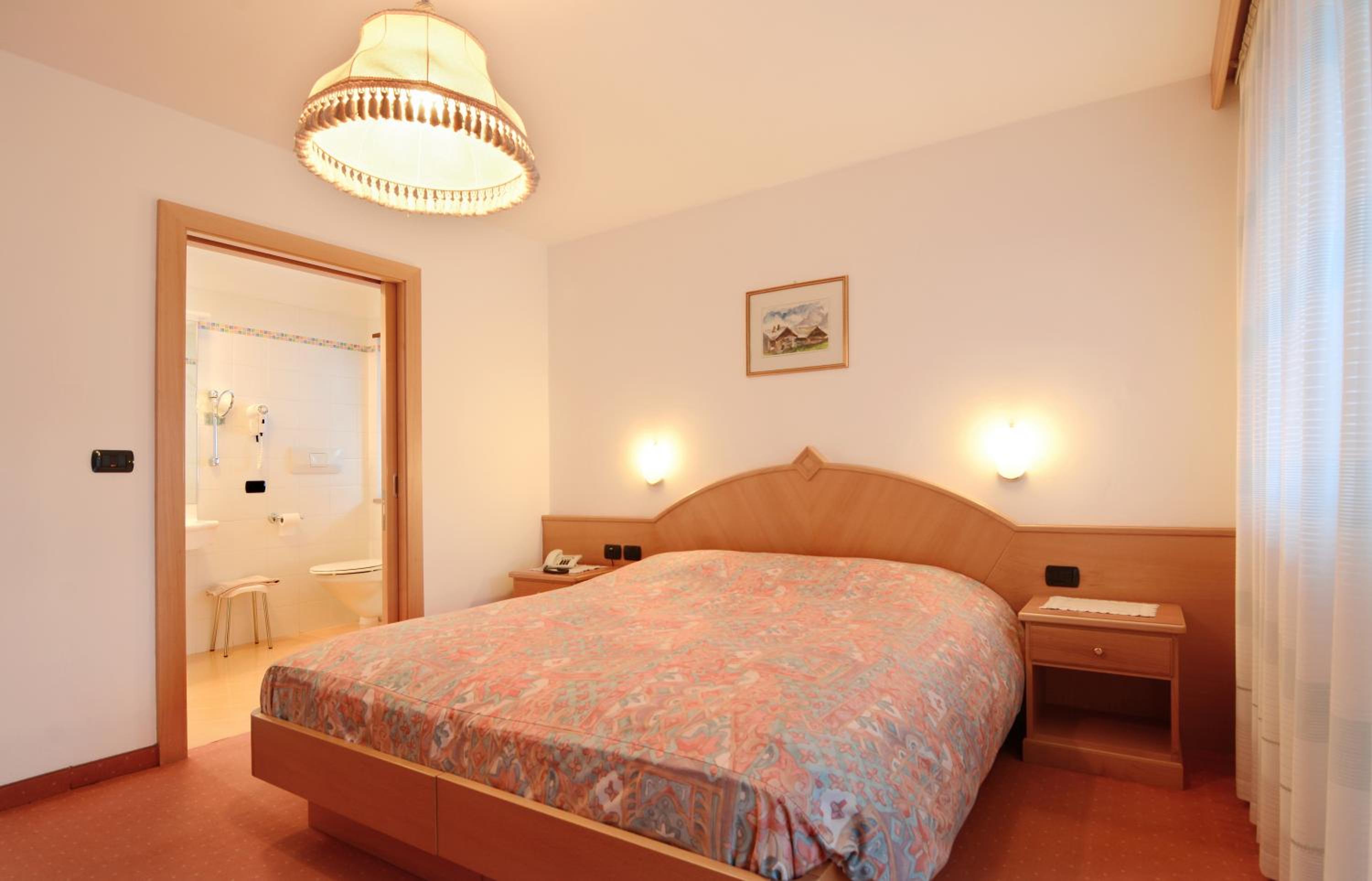 Economy Double Room photo 3
