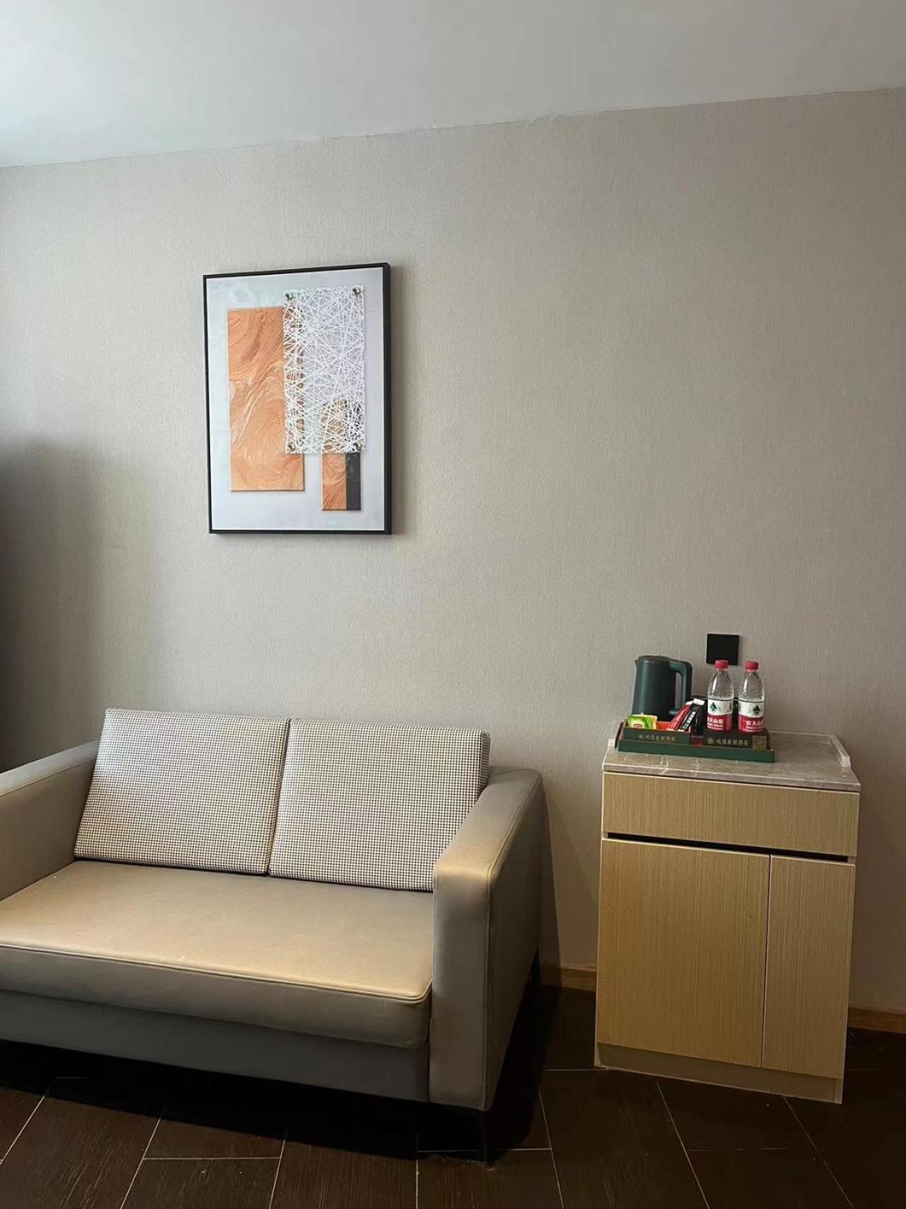 Executive Business Twin Room photo 2