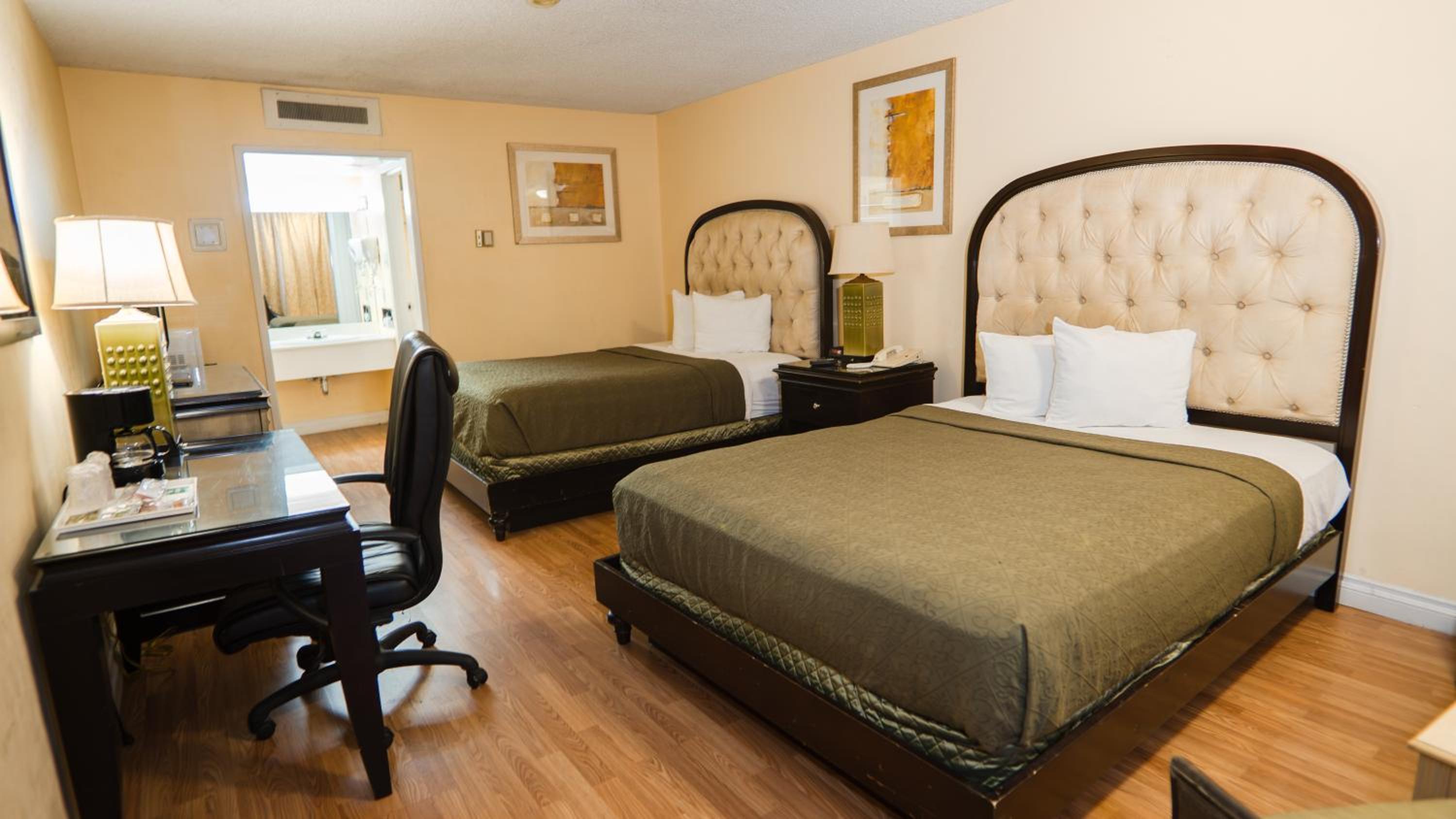 Standard Double Room - Photo 4