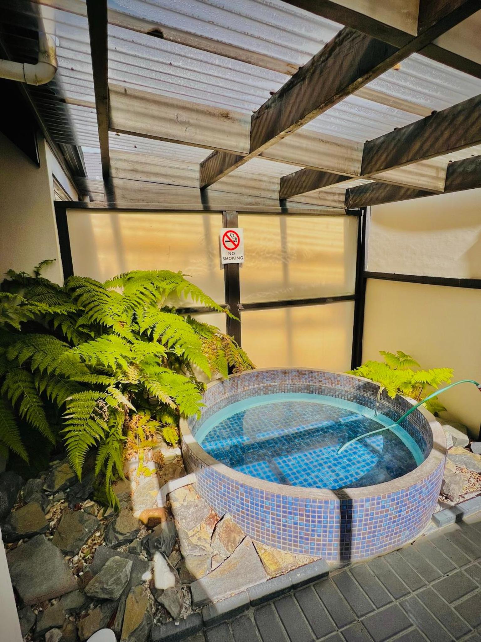 Family Apartment with Heated Plunge Pool - Photo 2