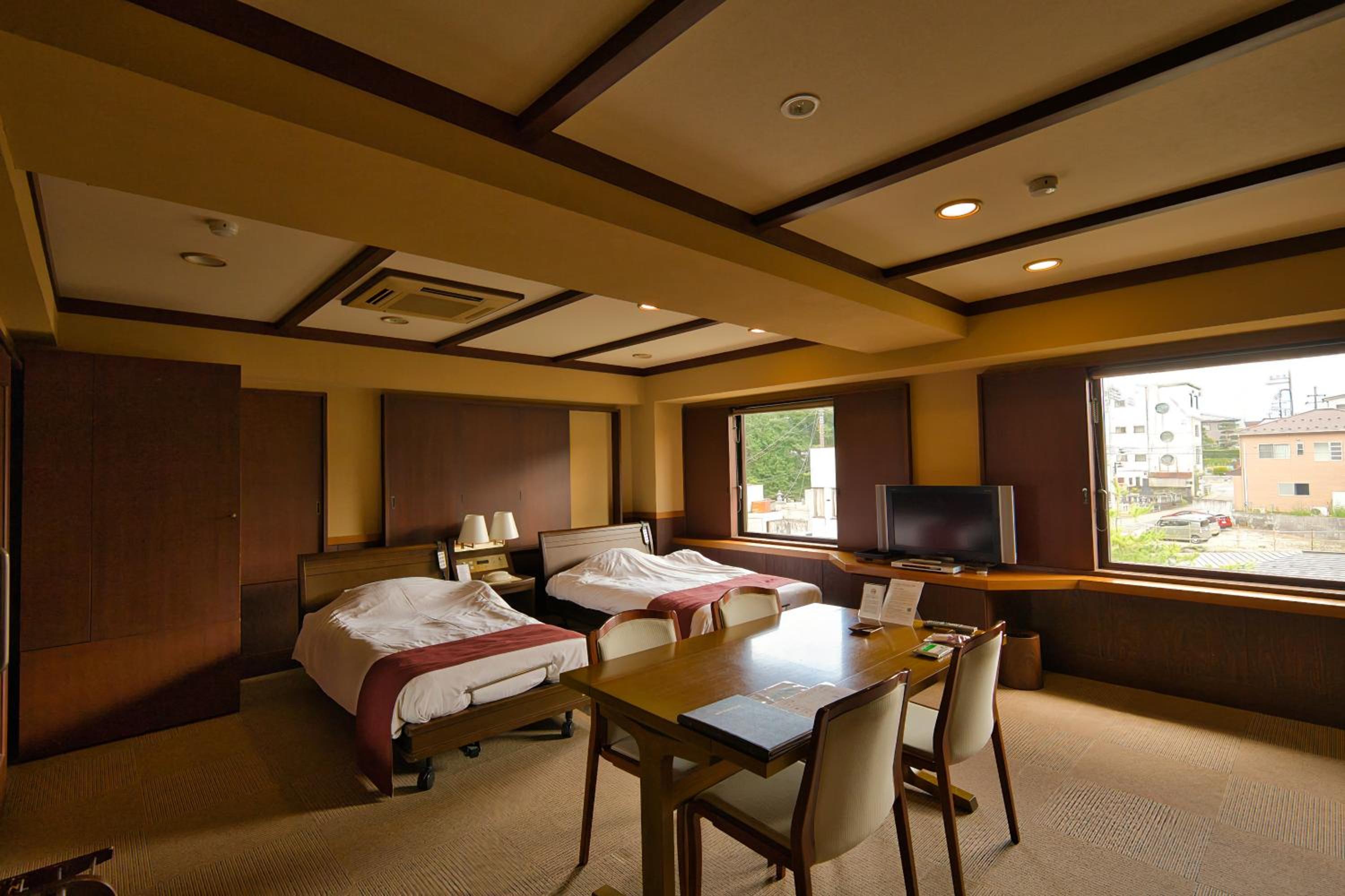 Corner Room with Mt. Fuji View - Non-Smoking - East Building