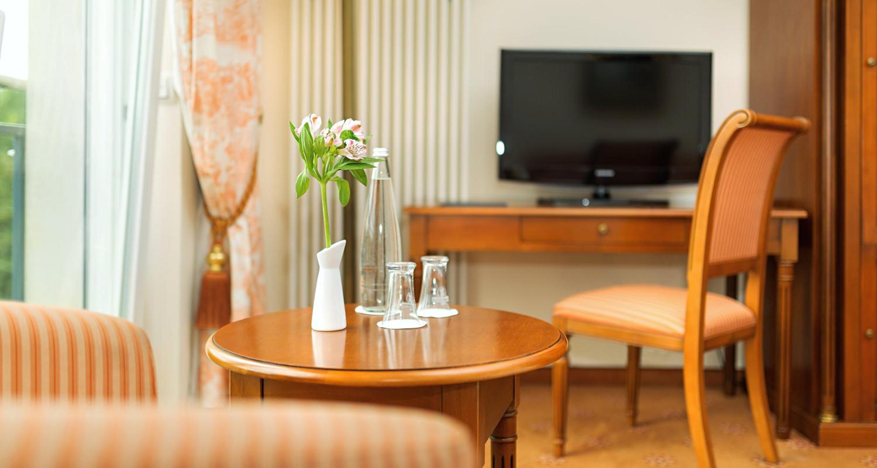 Comfort Room photo 2