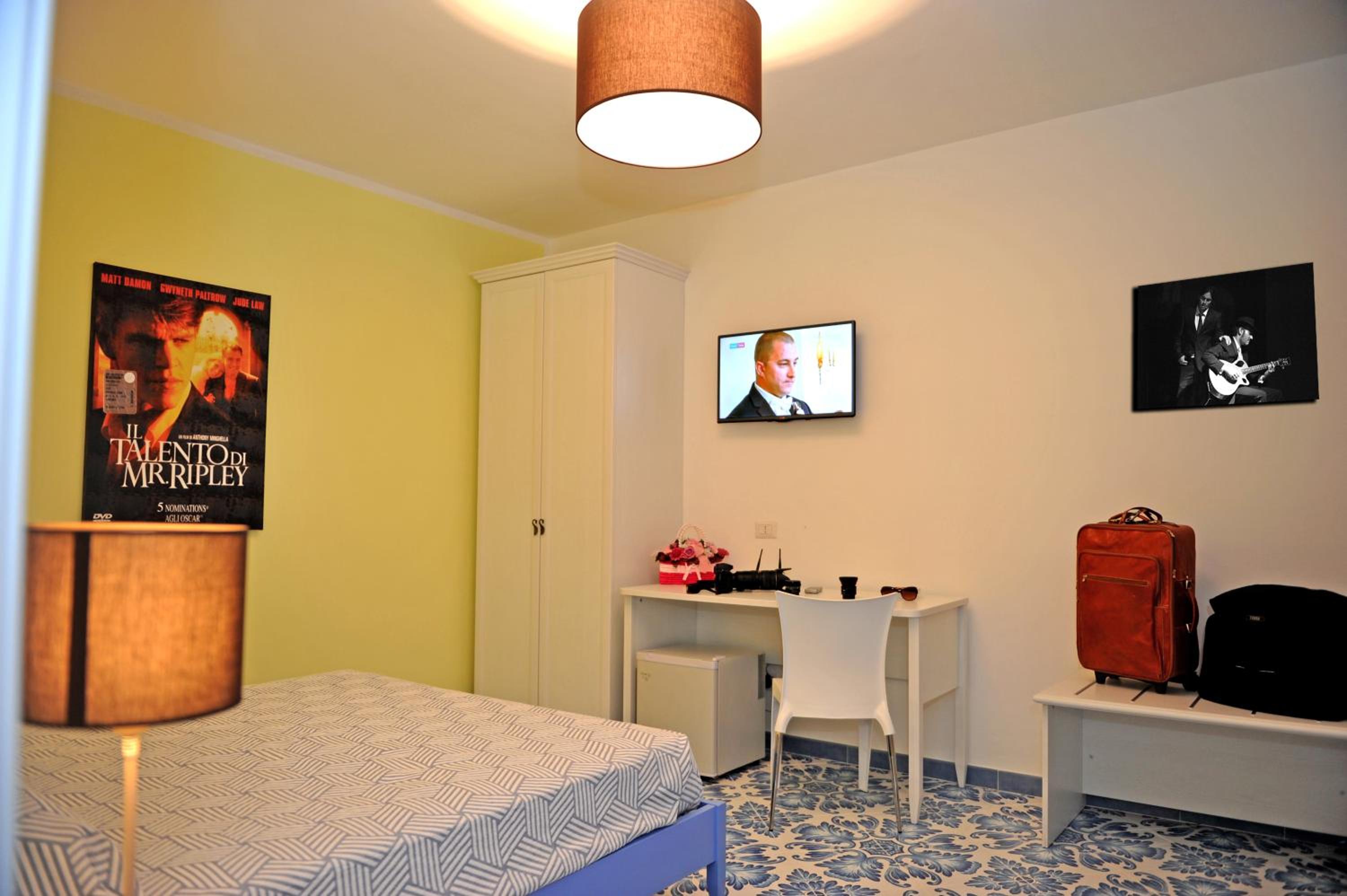 Deluxe Queen Room
