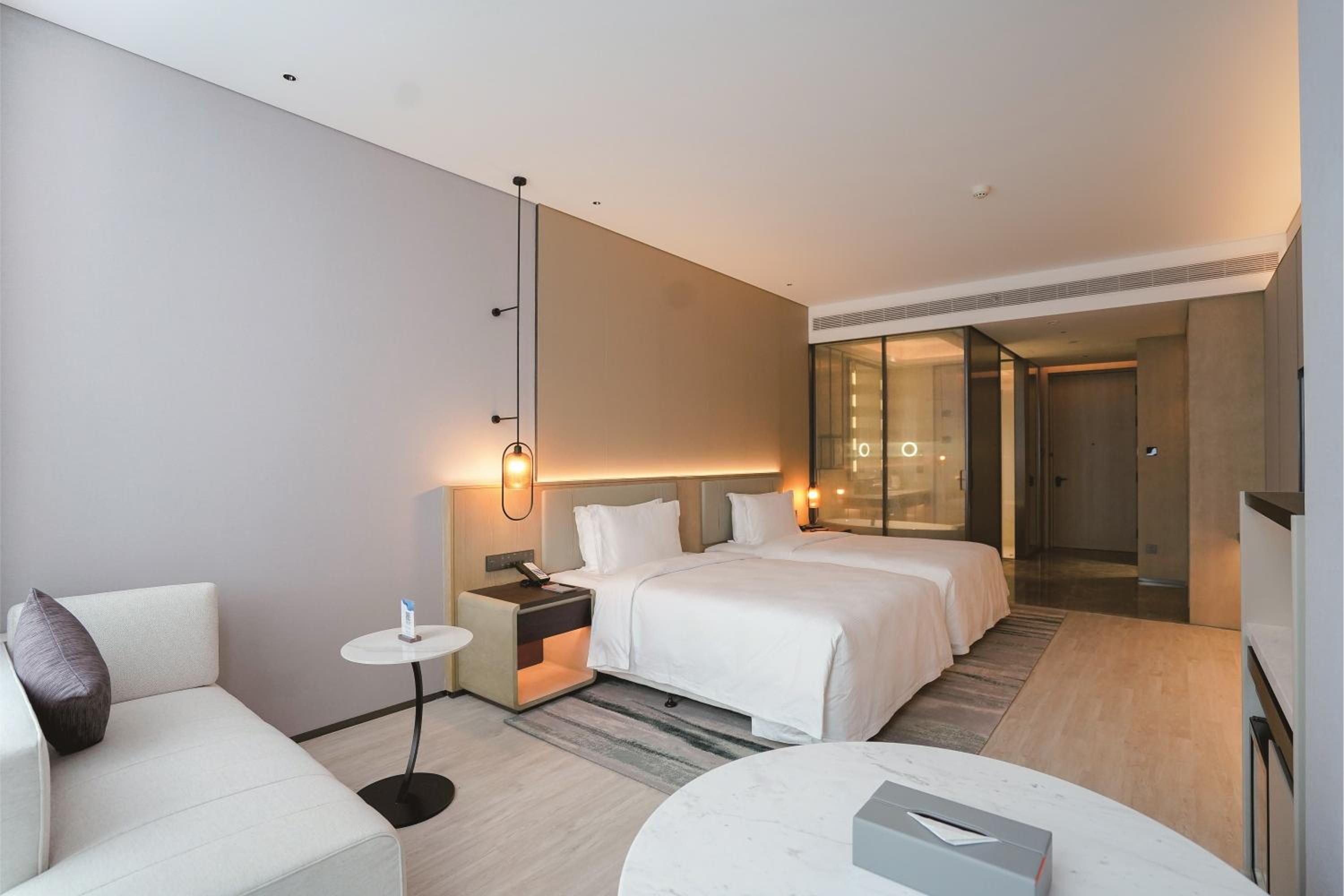 Deluxe Twin Room, Nonsmoking - Photo 1