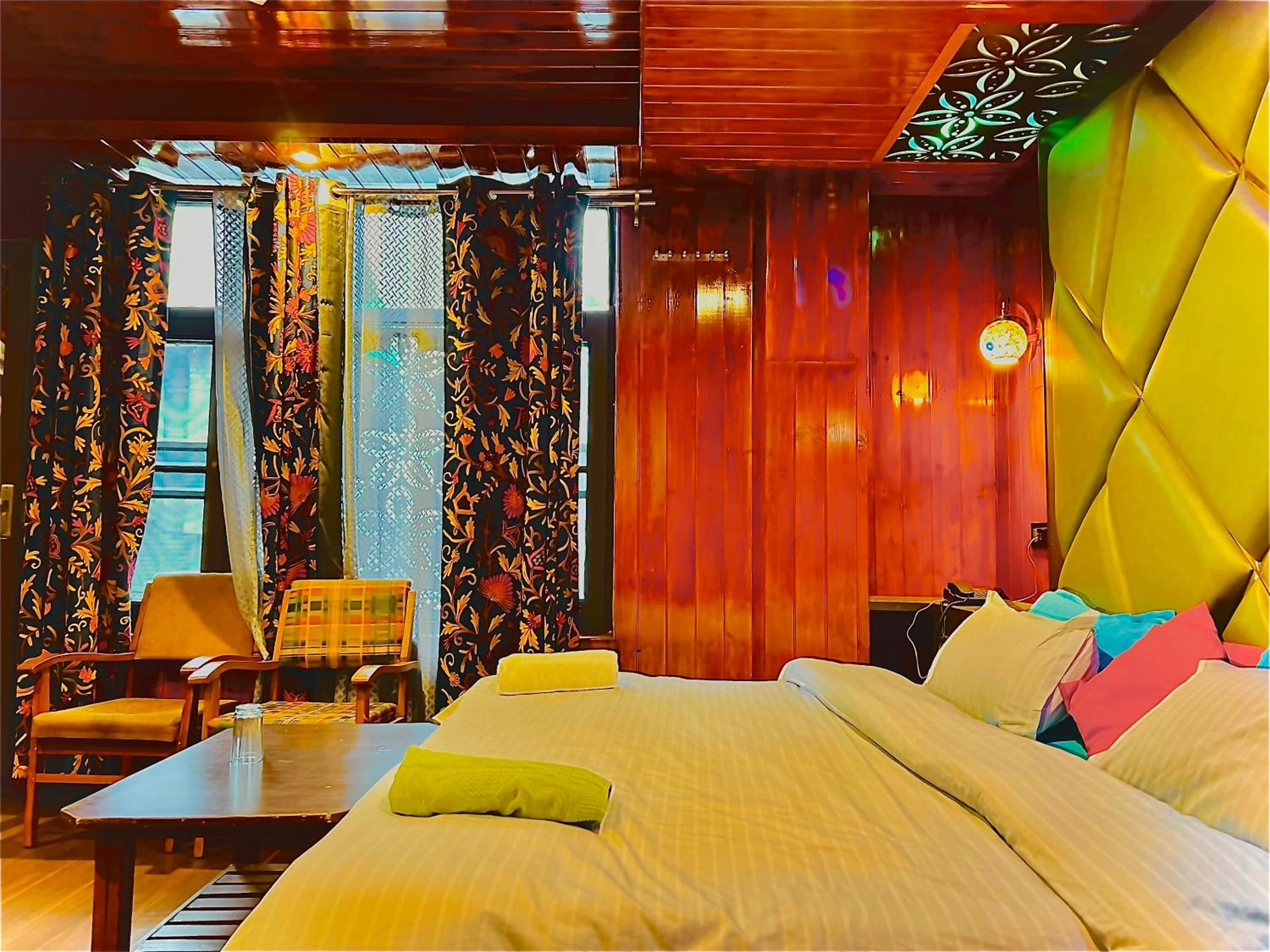 Deluxe Room - Photo 2