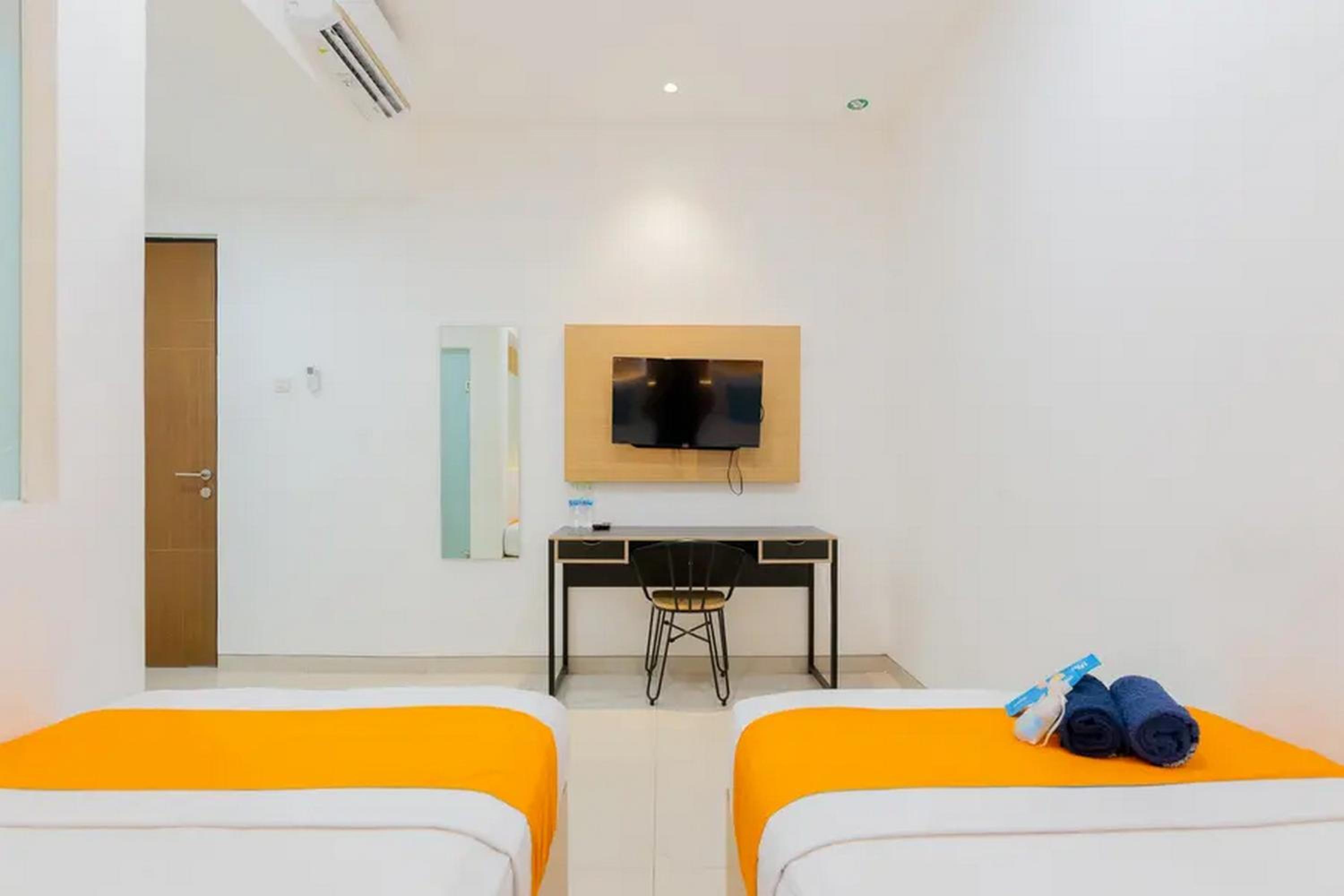 Superior Twin Room - Photo 8
