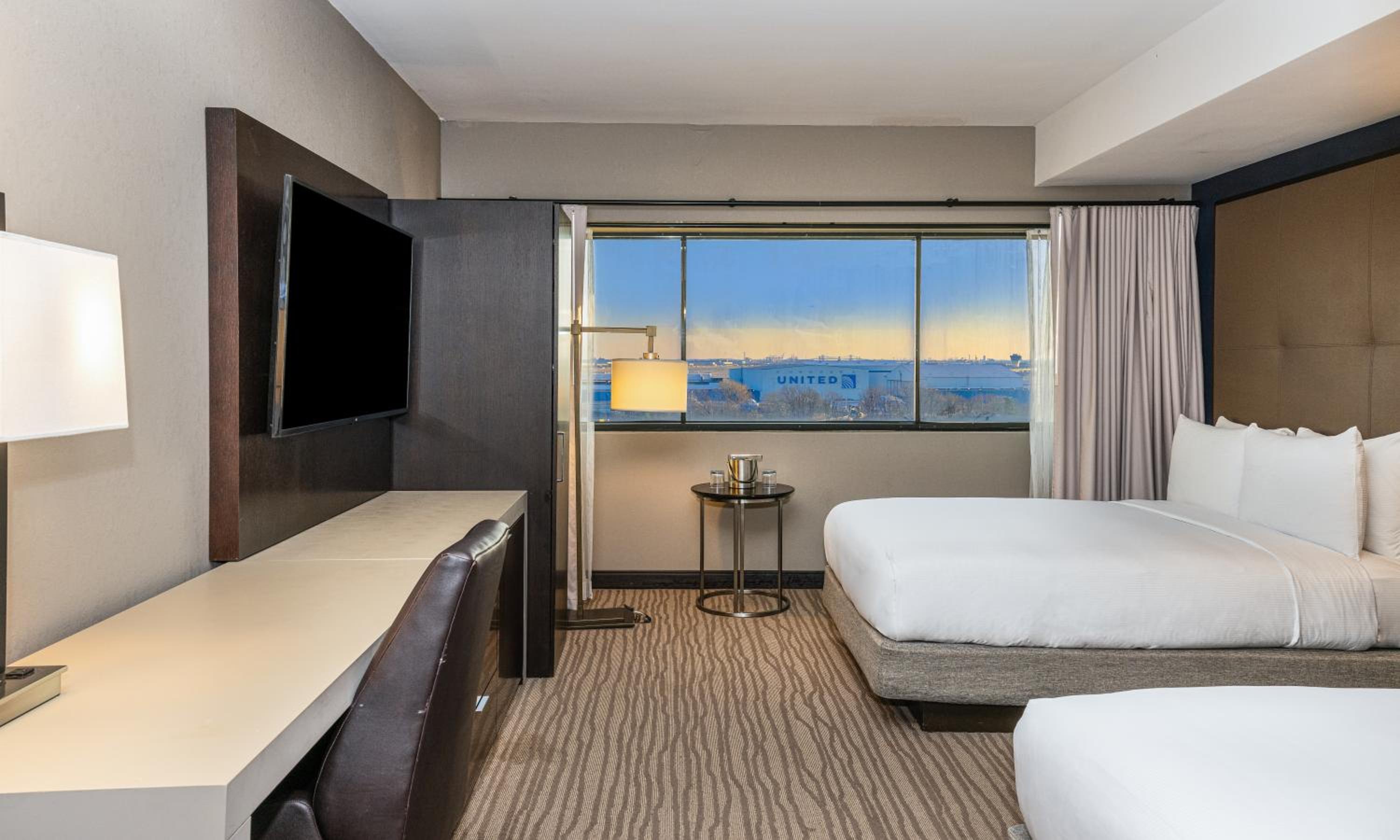 Double Room with Two Double Beds - Photo 4