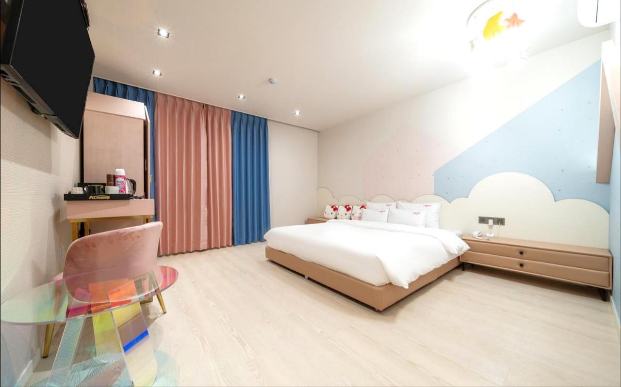 Deluxe Double Room with Bath