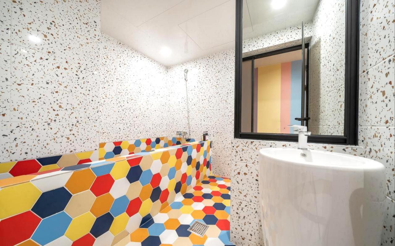 Deluxe Double Room with Bath photo 3