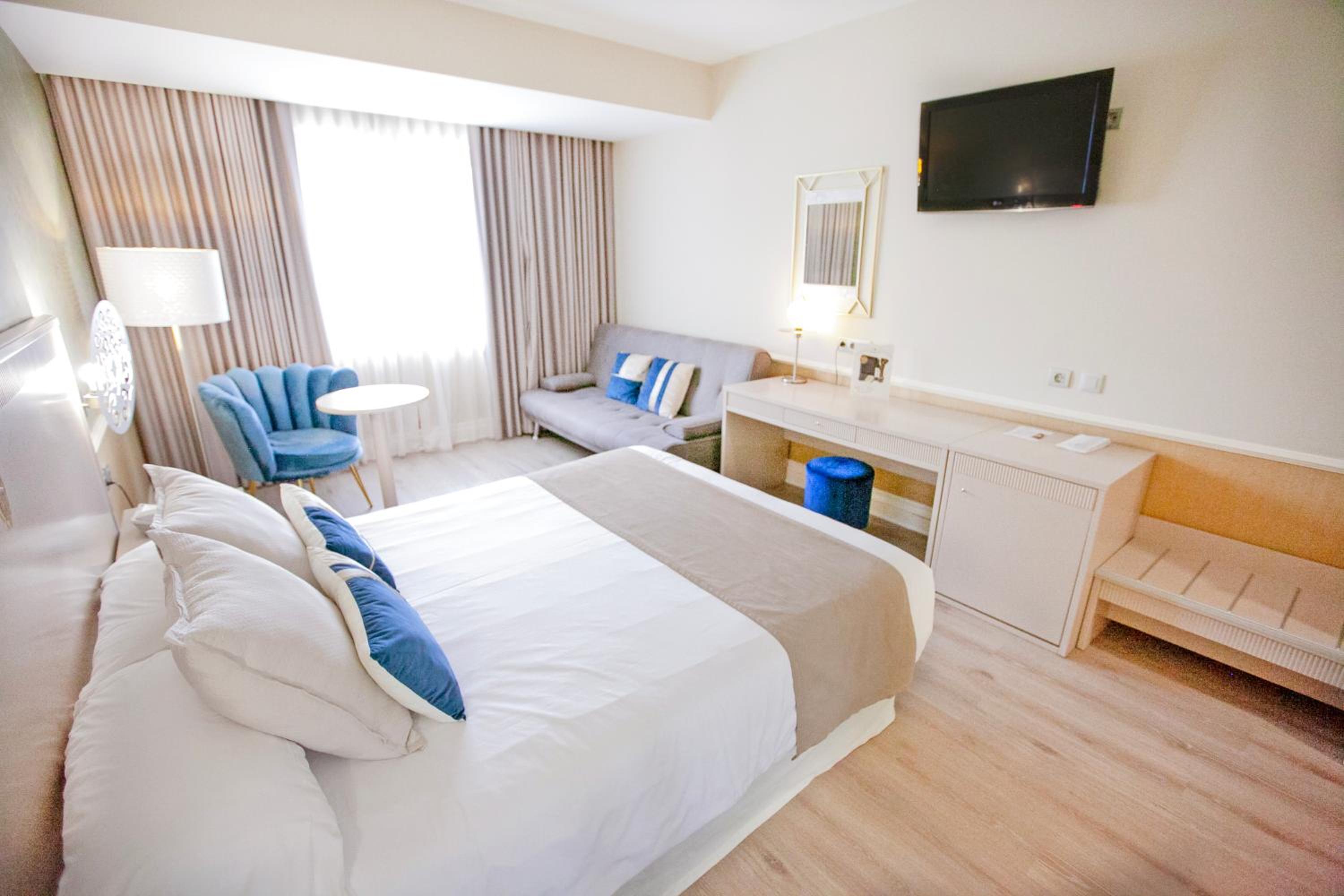 Superior Queen Room photo 2