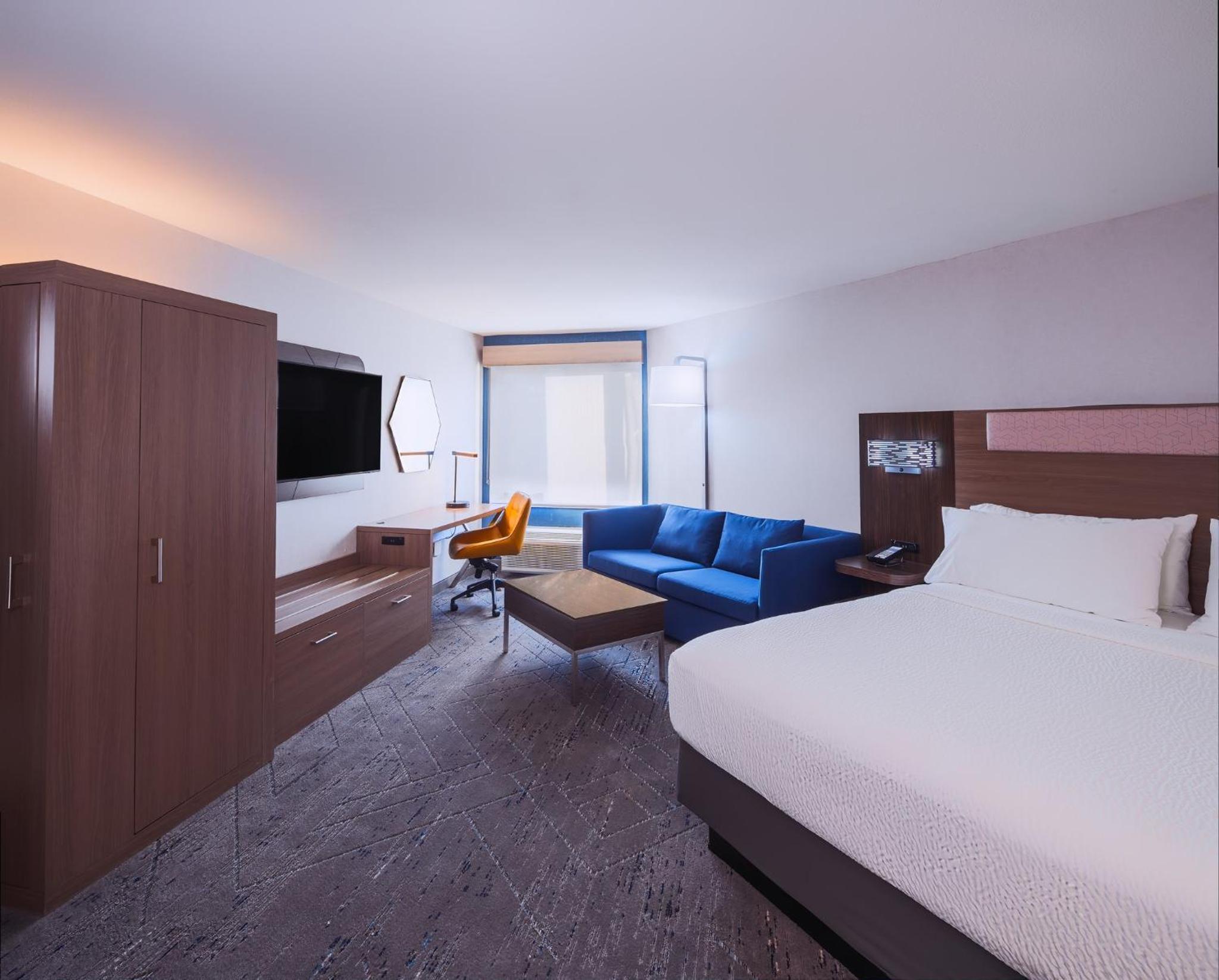 King Room with Kitchenette - Photo 5