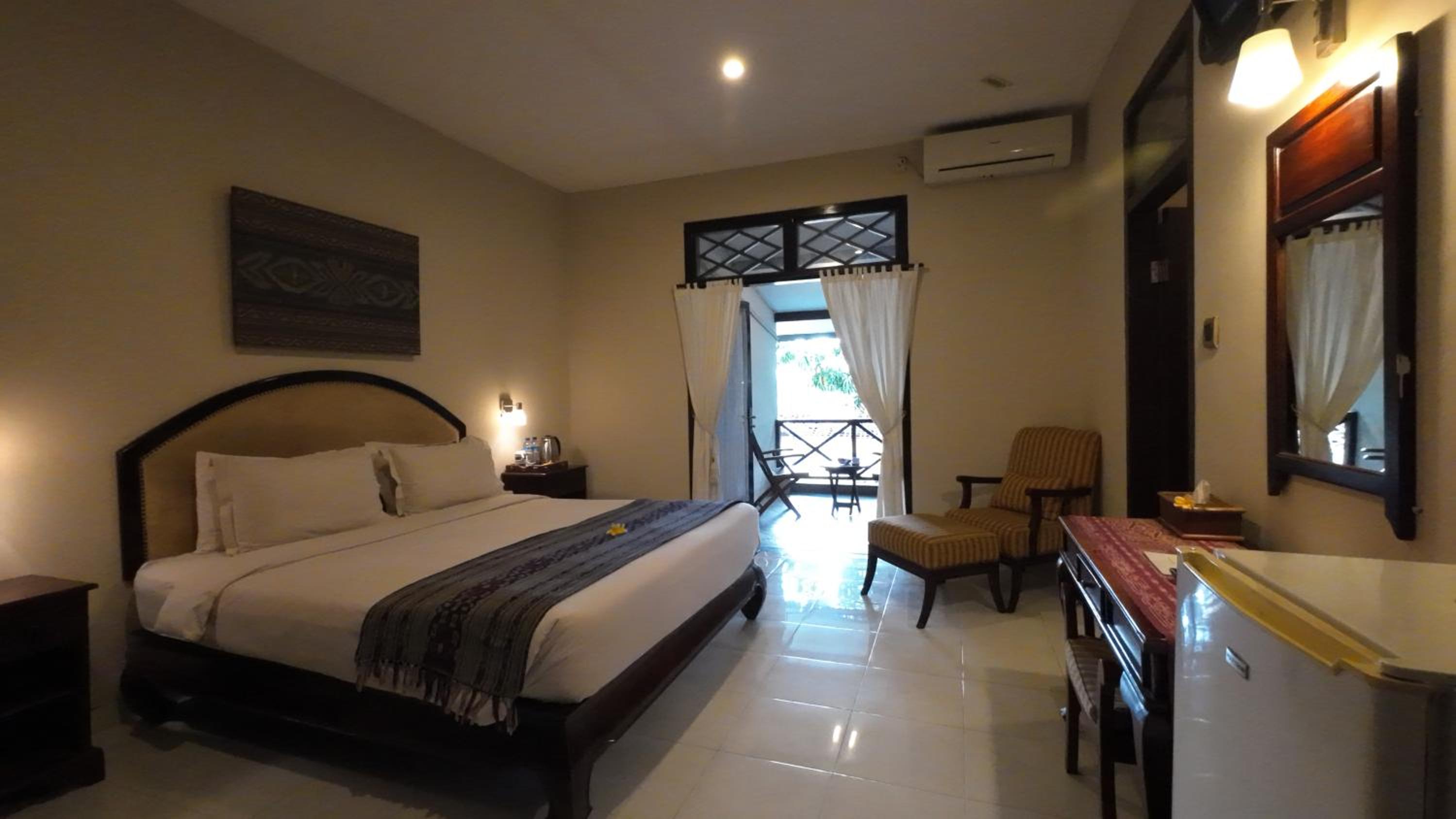 Deluxe Double or Twin Room with Balcony - Photo 3