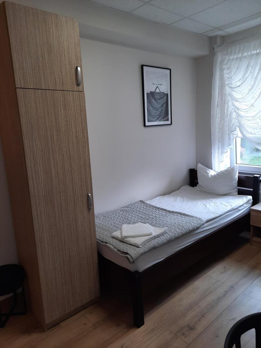 Twin Room with Bathroom photo 1