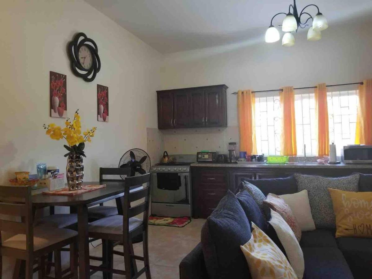 Apartment photo 1