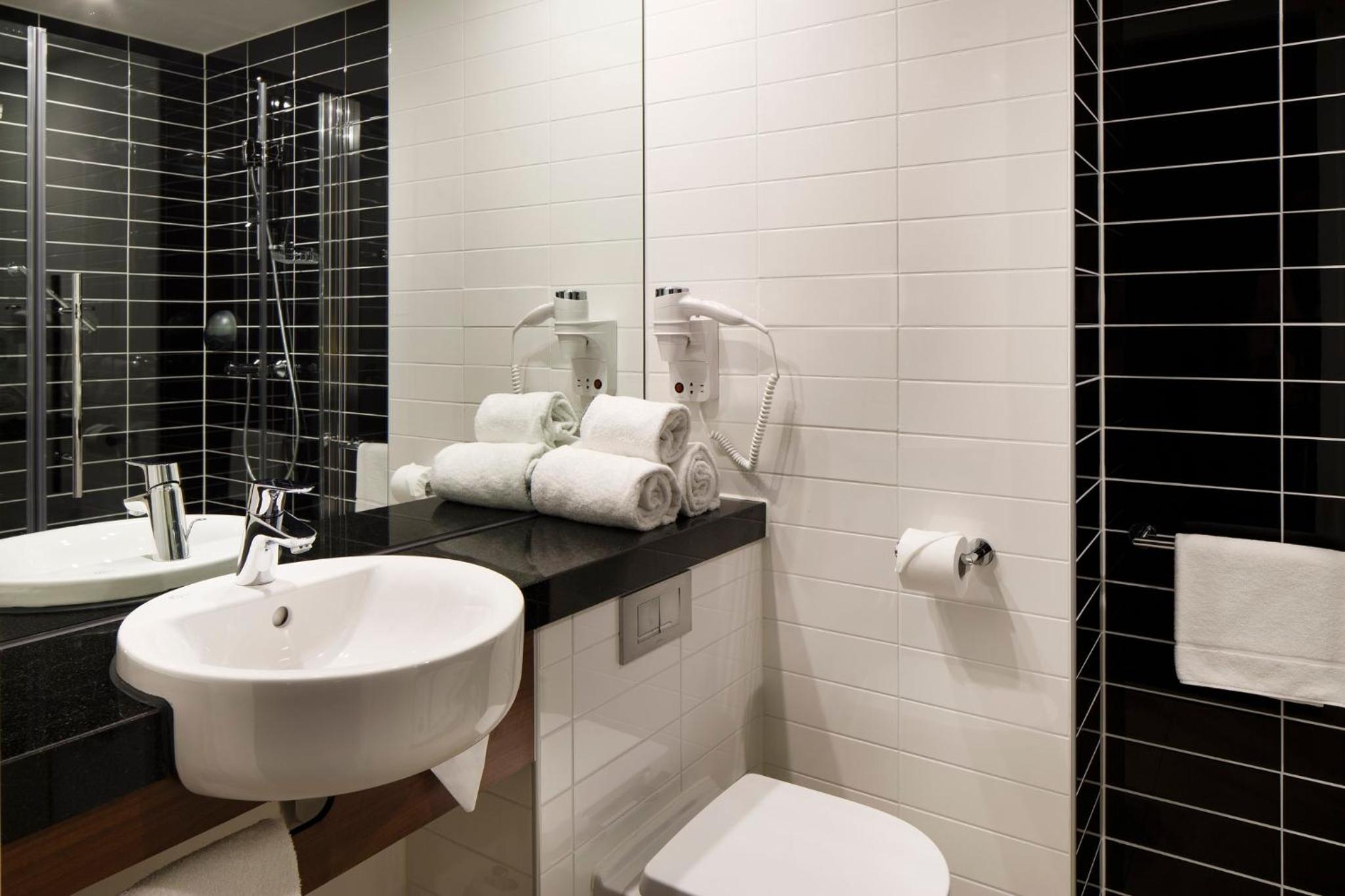 Standard Double Room with Free Breakfast photo 2