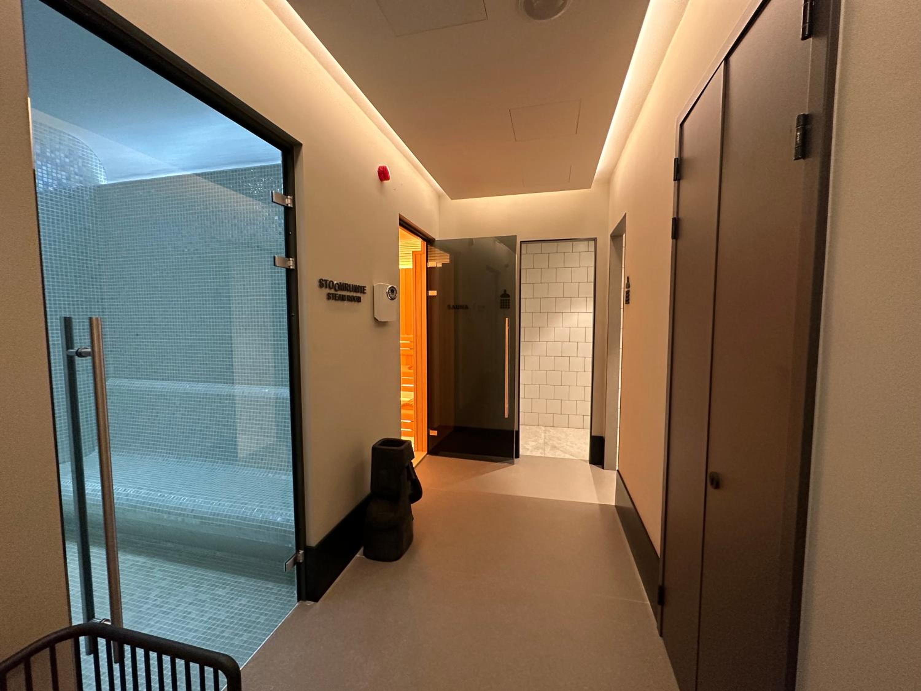 Penthouse Apartment photo 2