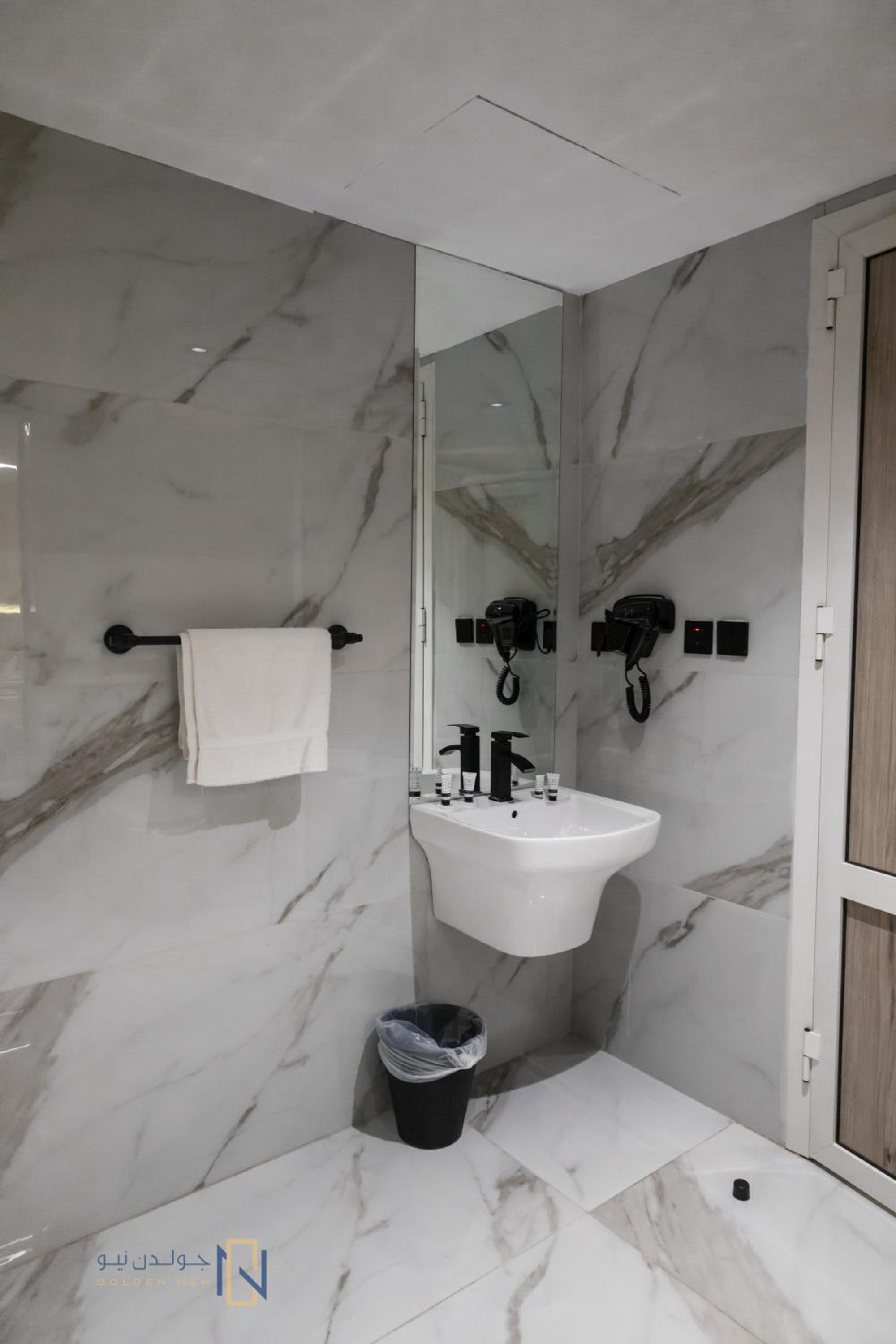 Standard Double Room - Photo 7
