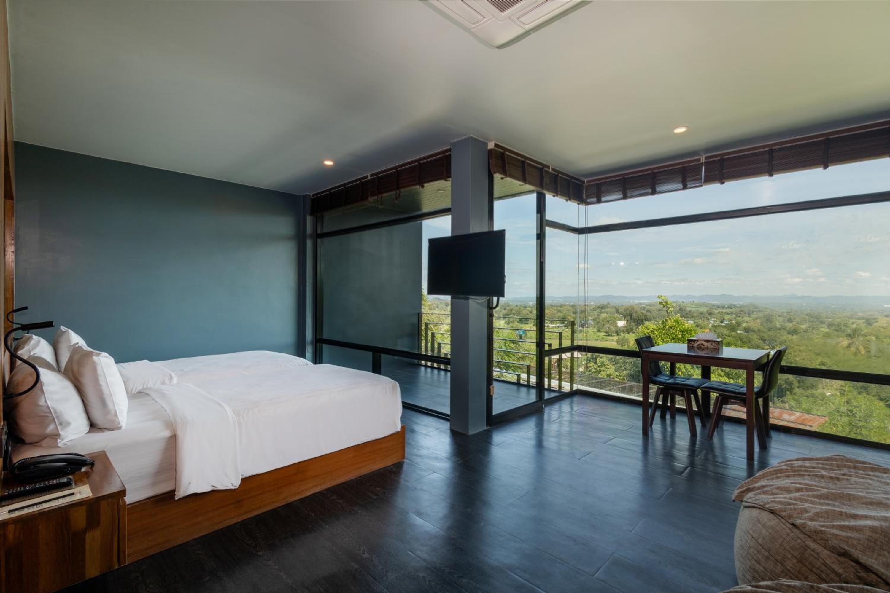 Deluxe Double Or Twin Room With Balcony photo 3