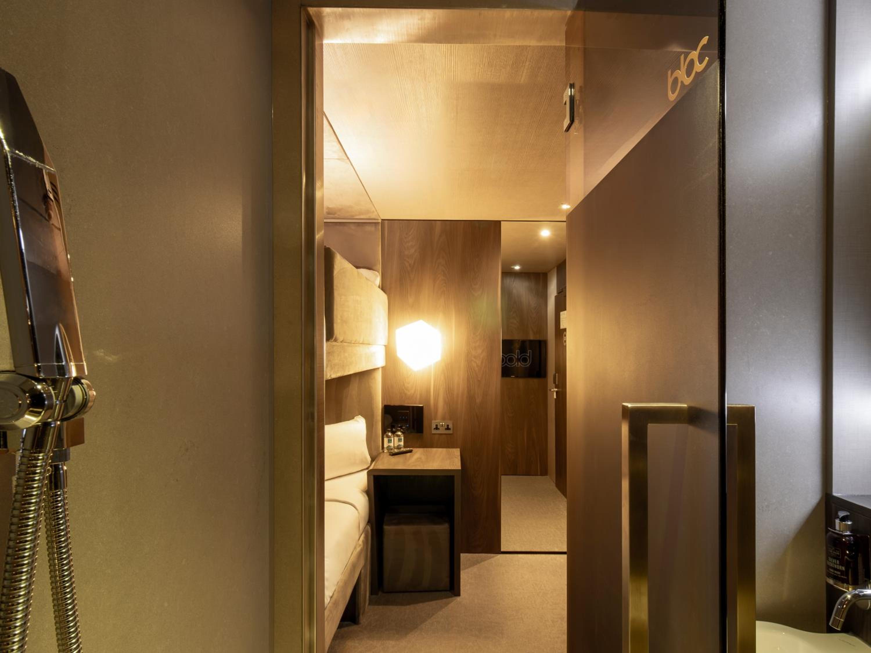 Standard Twin Room photo 3