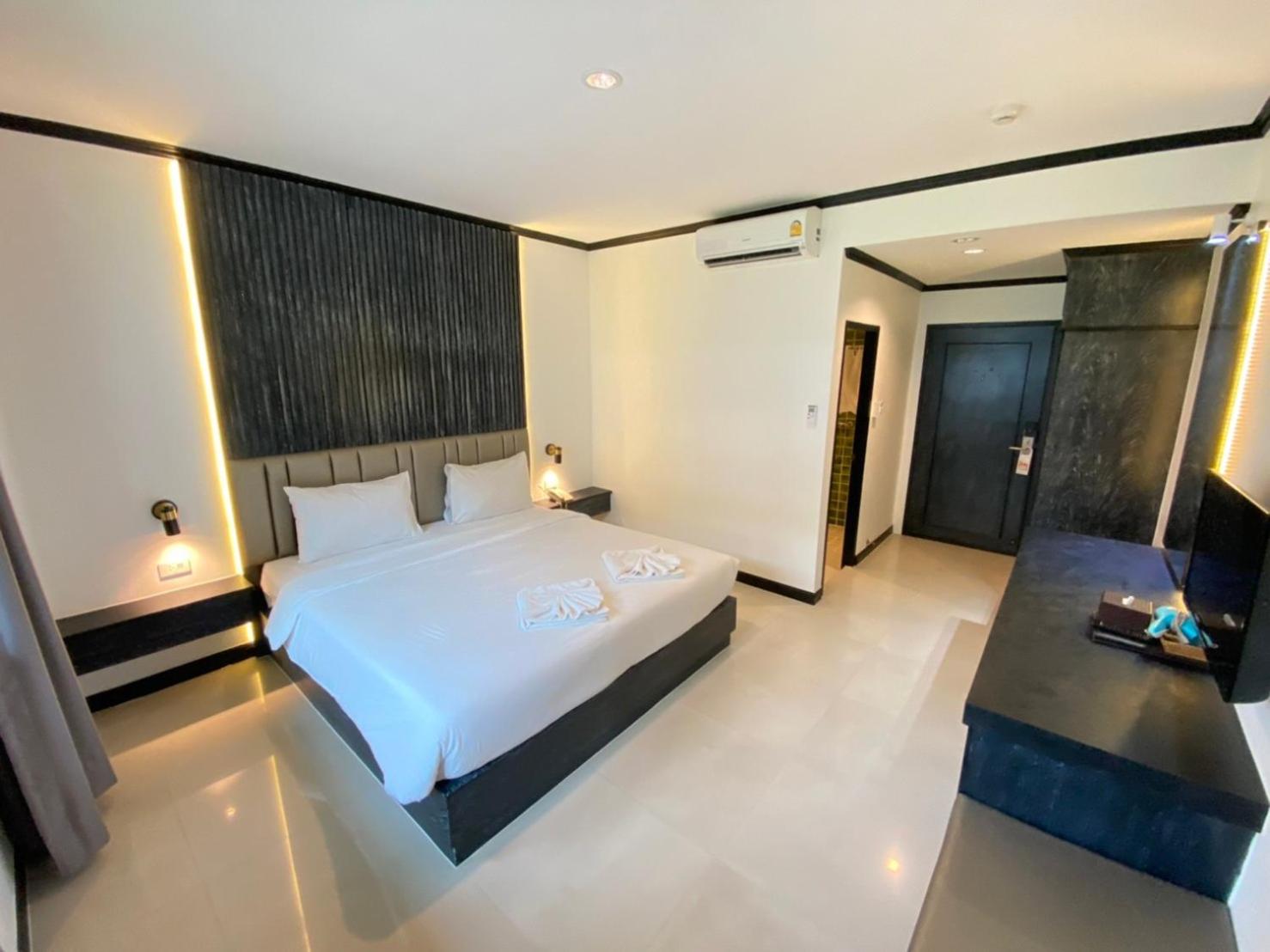 Deluxe Double Room - Photo 4