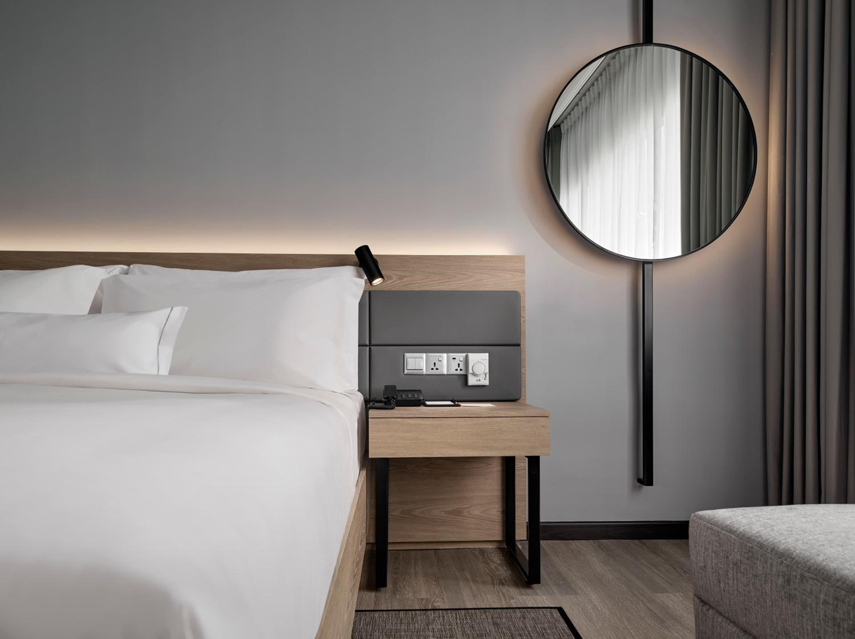 Deluxe King Room photo 2