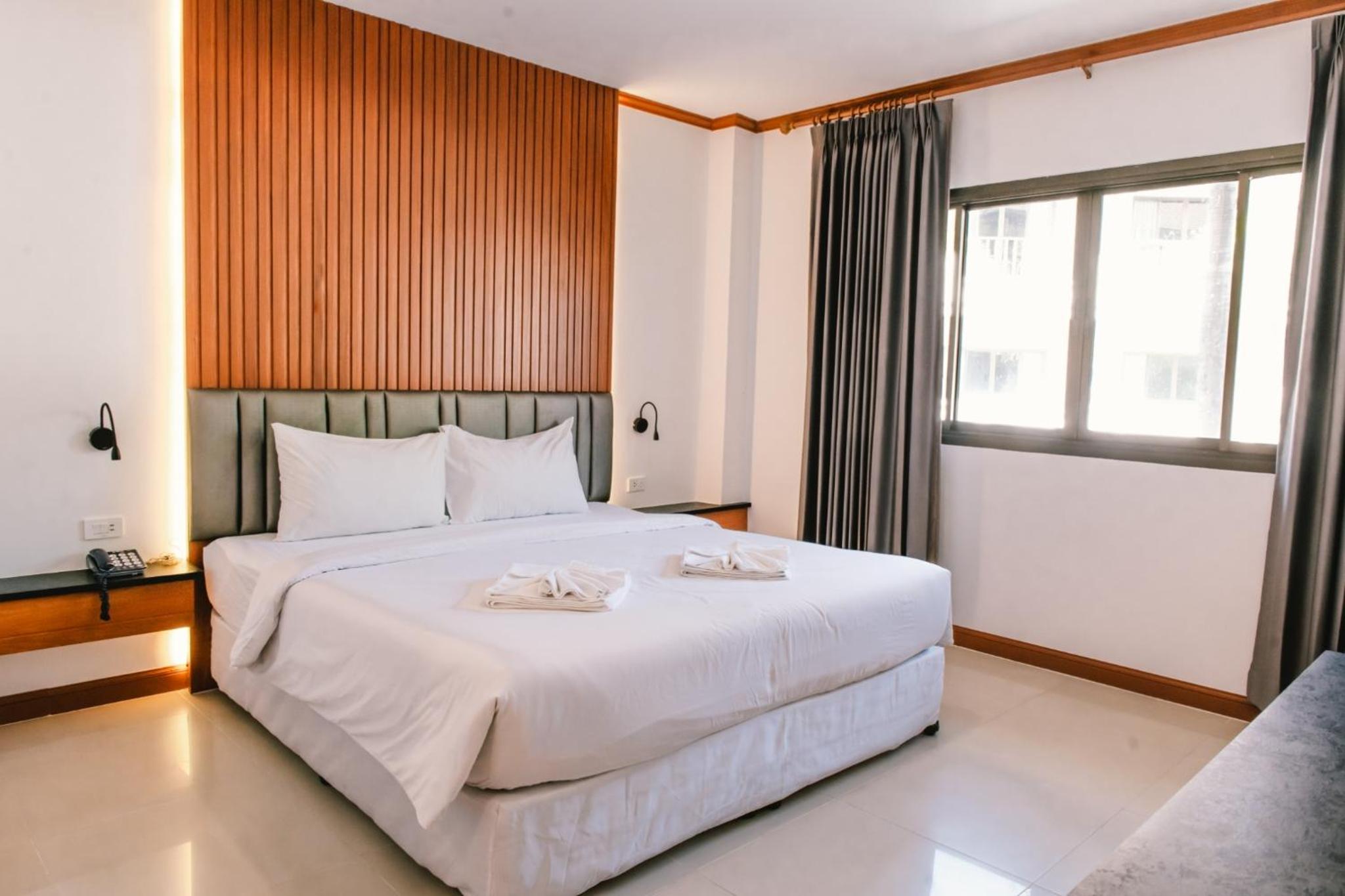 Deluxe Double Room - Photo 2