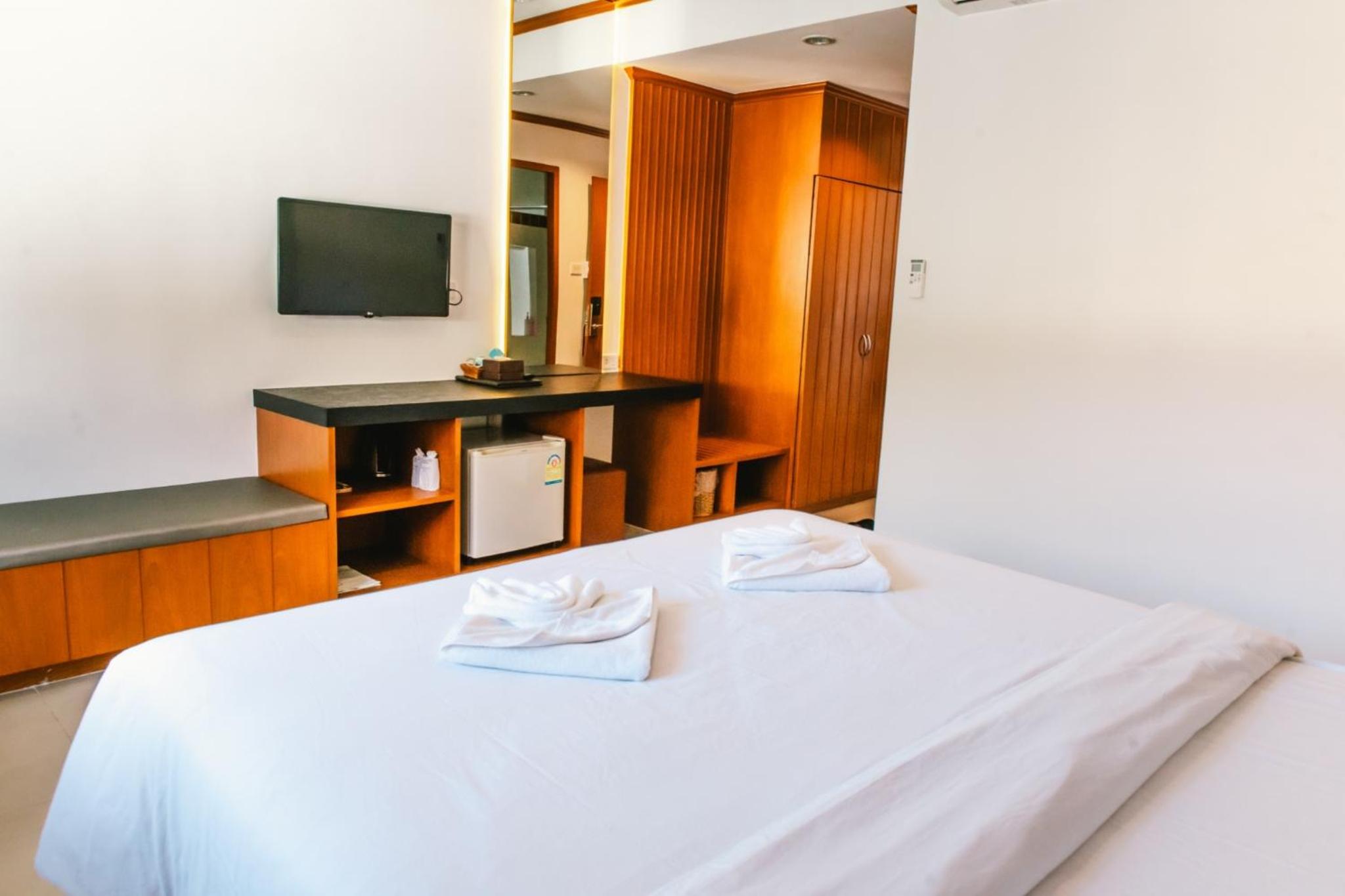 Deluxe Double Room - Photo 3