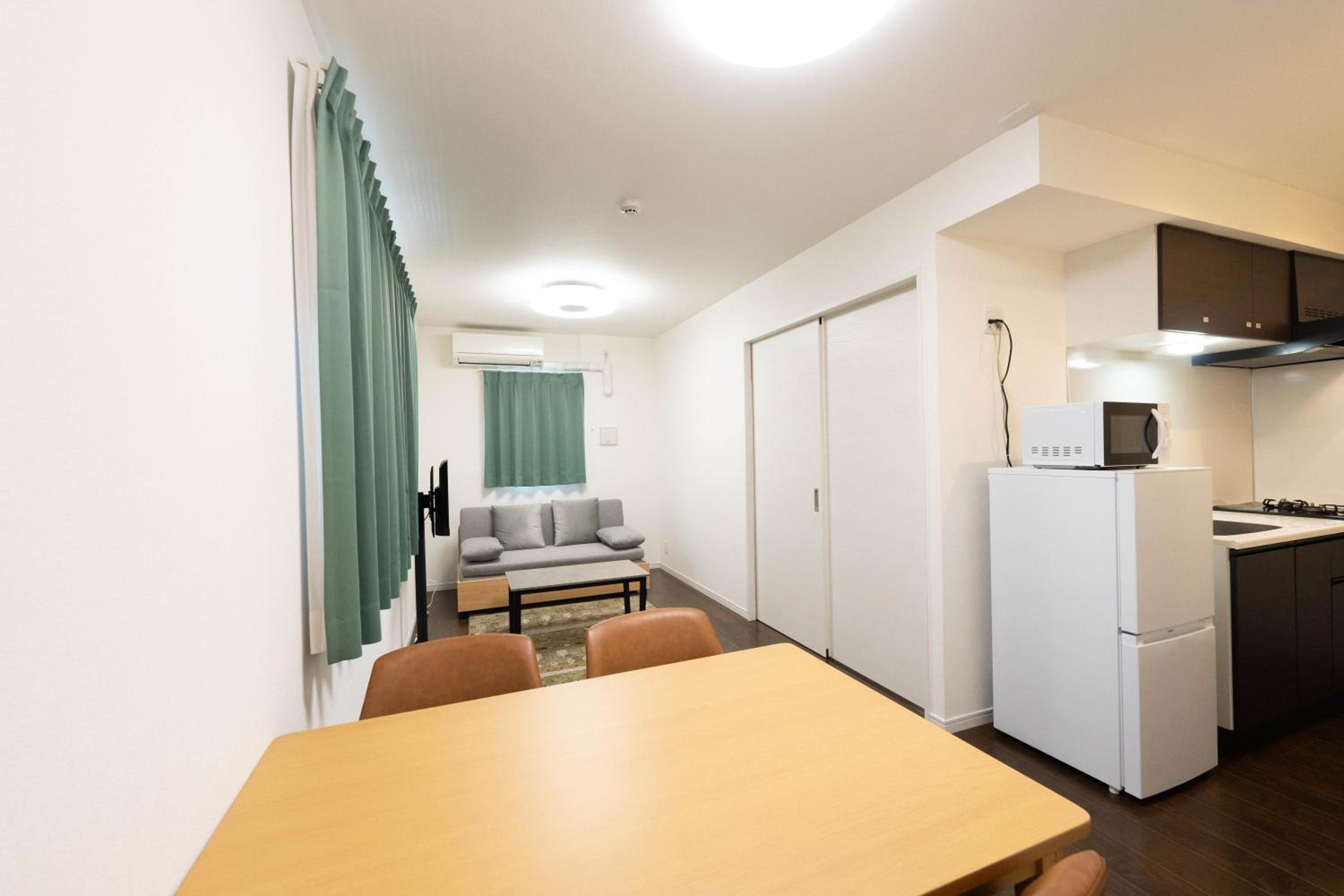 One-Bedroom Apartment photo 1