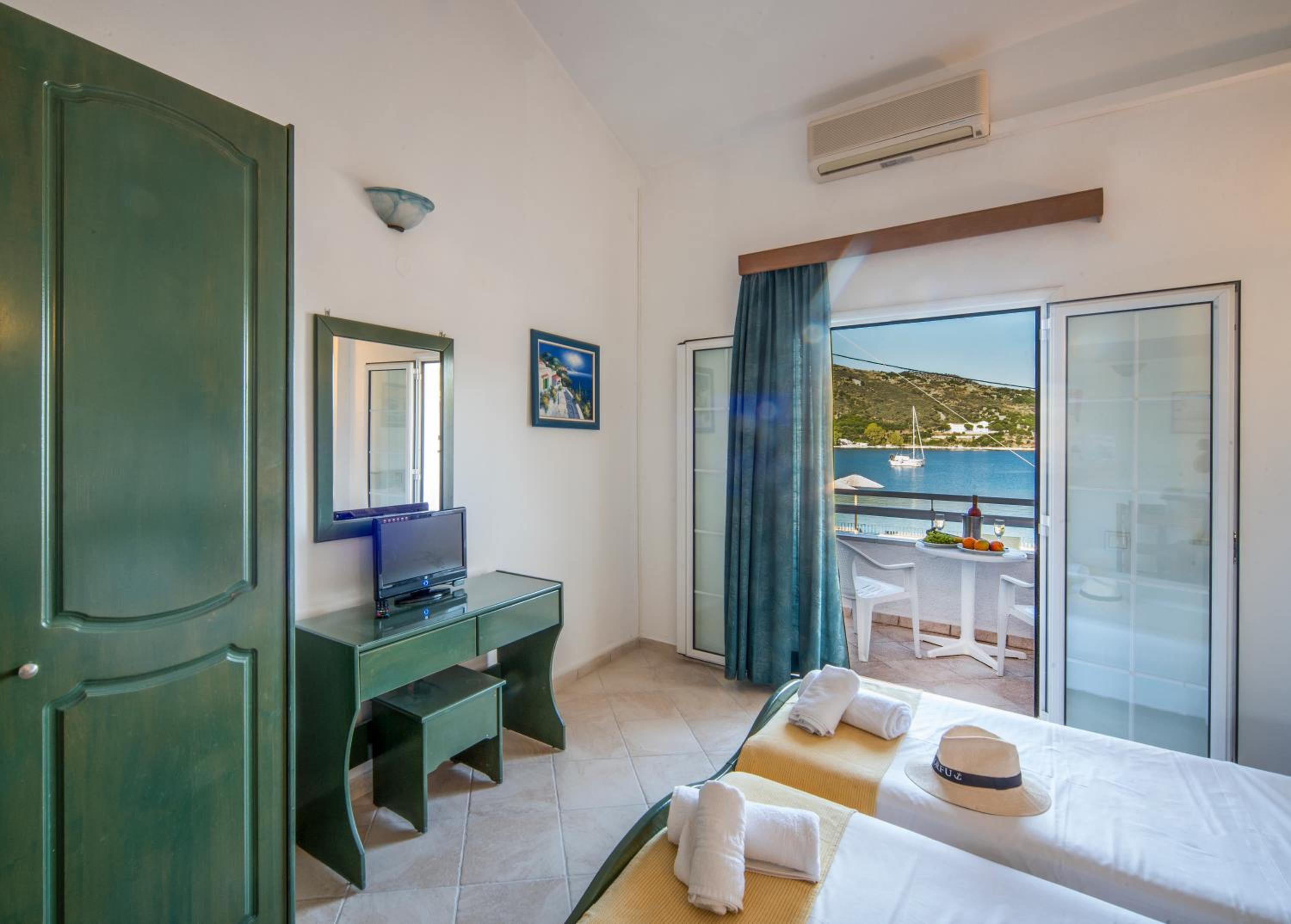 Studio with Sea View photo 1