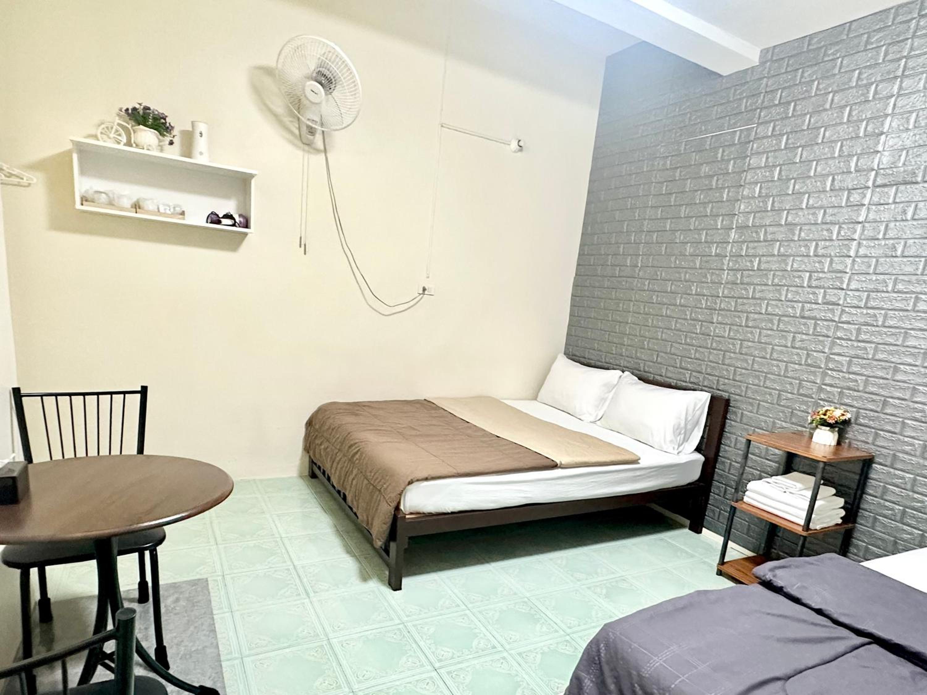 Budget Triple Room - Photo 4