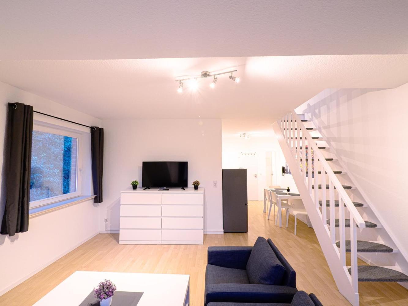 Three-Bedroom Apartment photo 1
