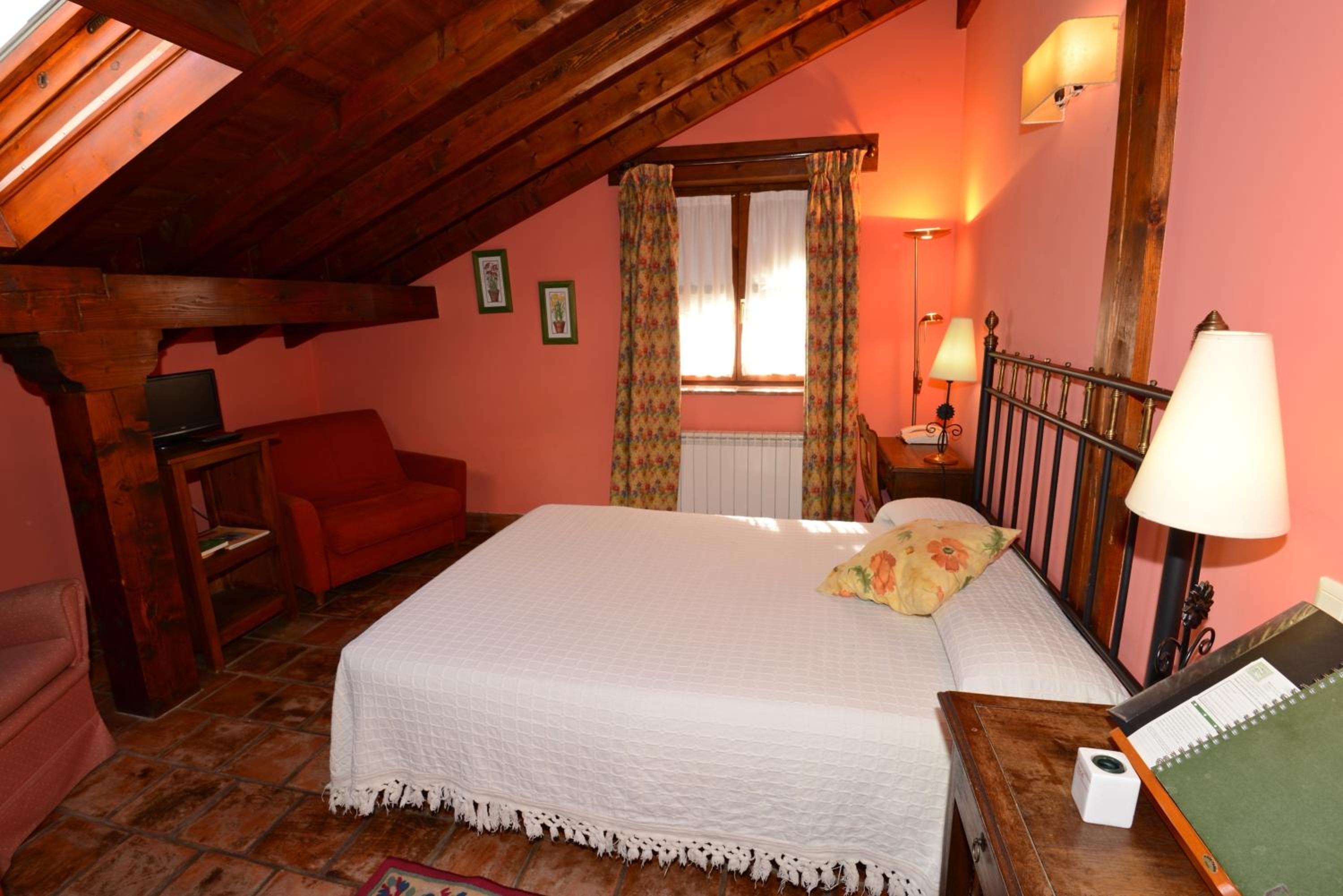Habitación Doble o con Dos Camas
