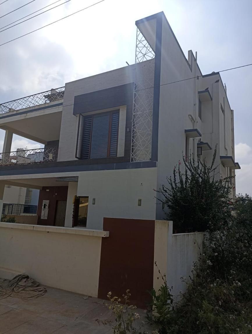 Villa photo 3