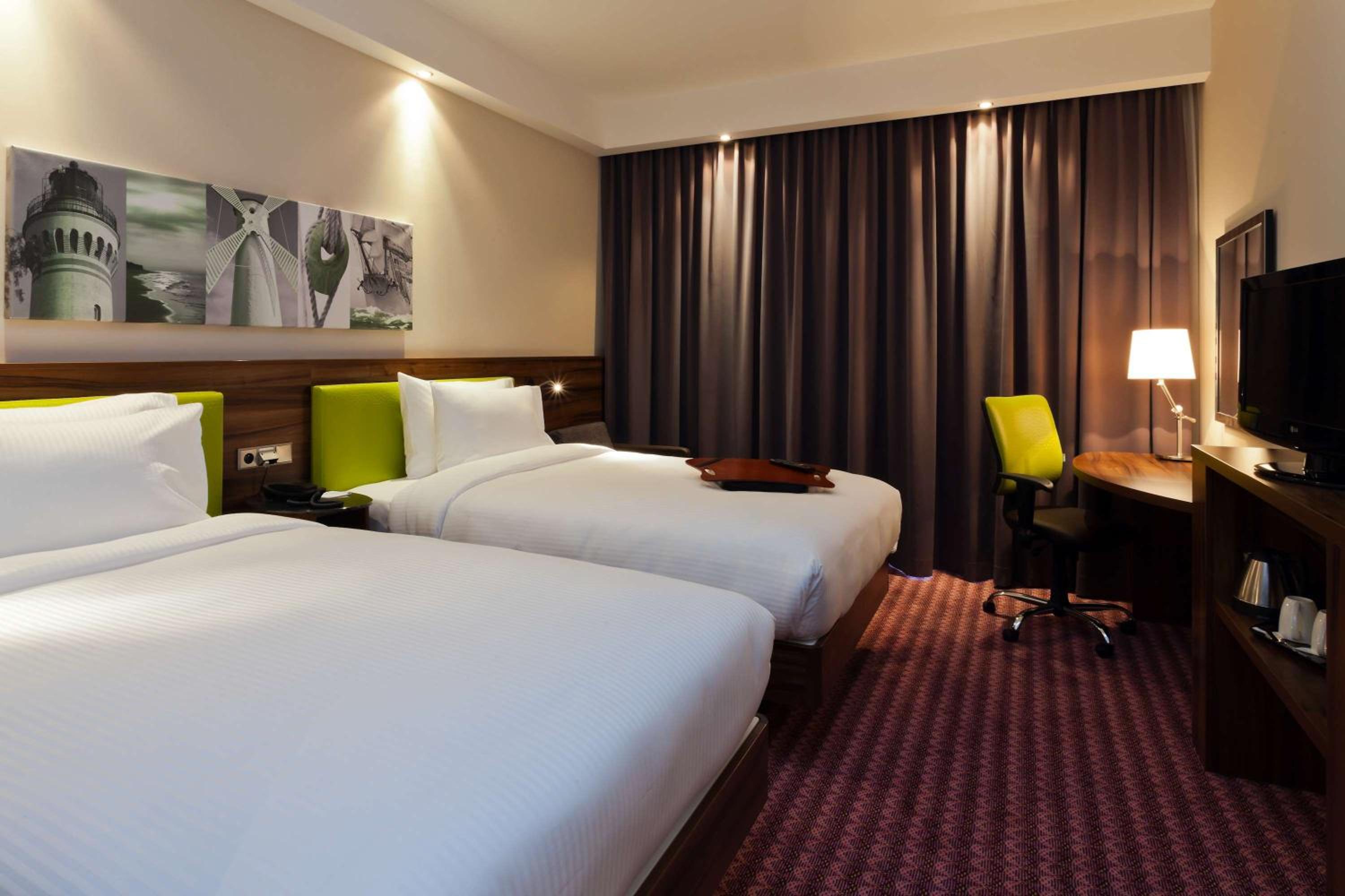 Twin Room - Photo 1