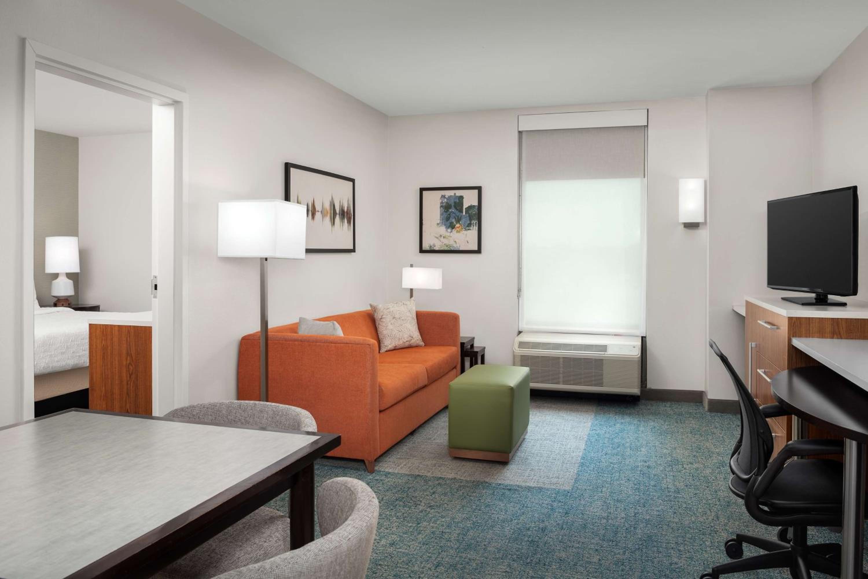 One-Bedroom King Suite - Non-Smoking photo 1
