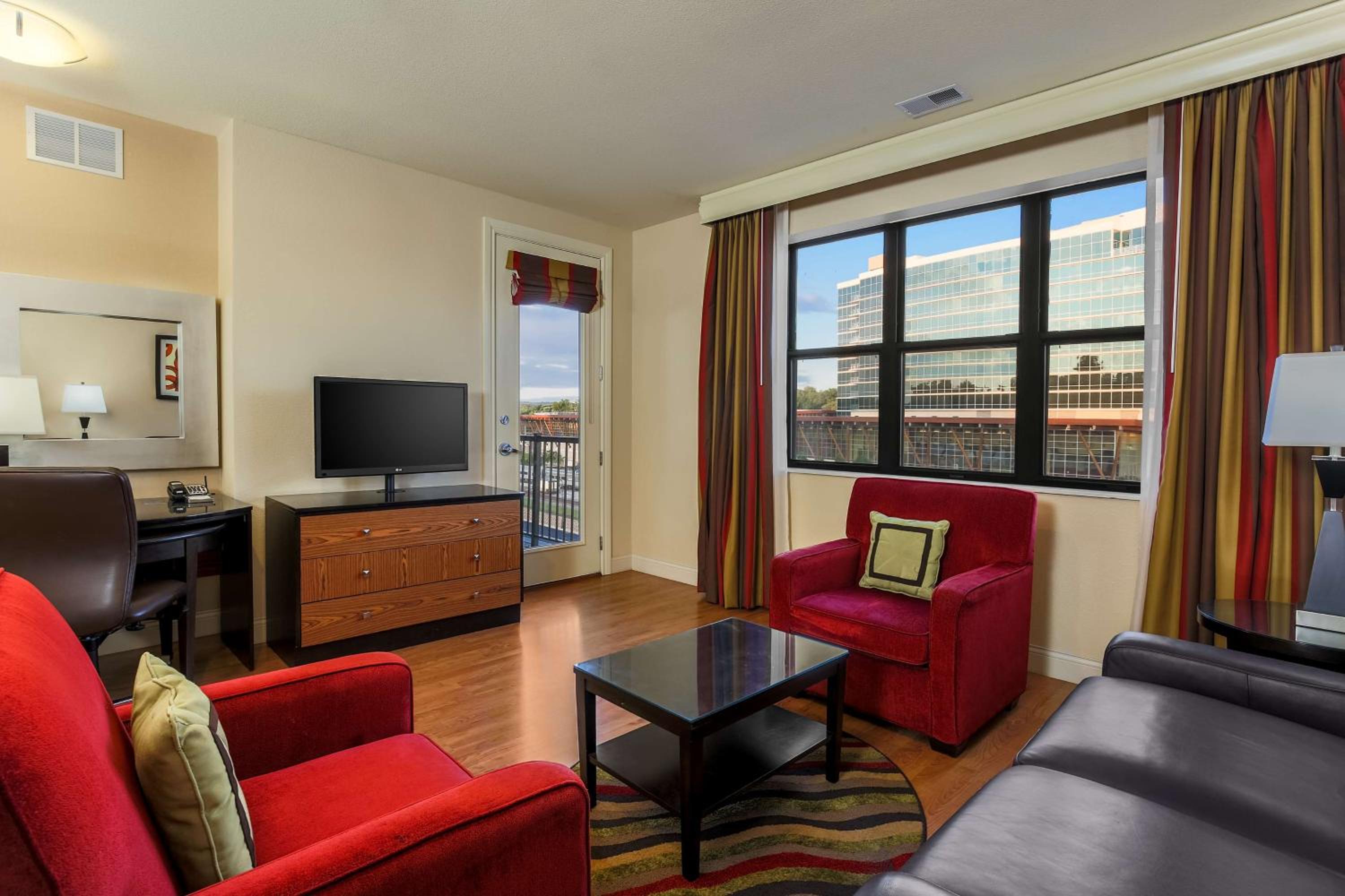 One-Bedroom Condo - Photo 6