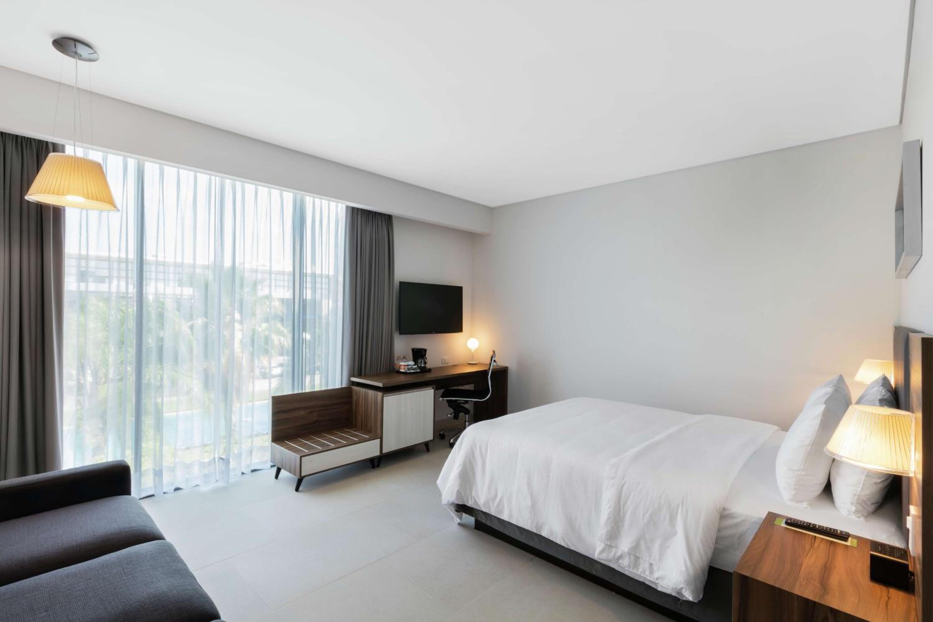 Queen Studio Suite