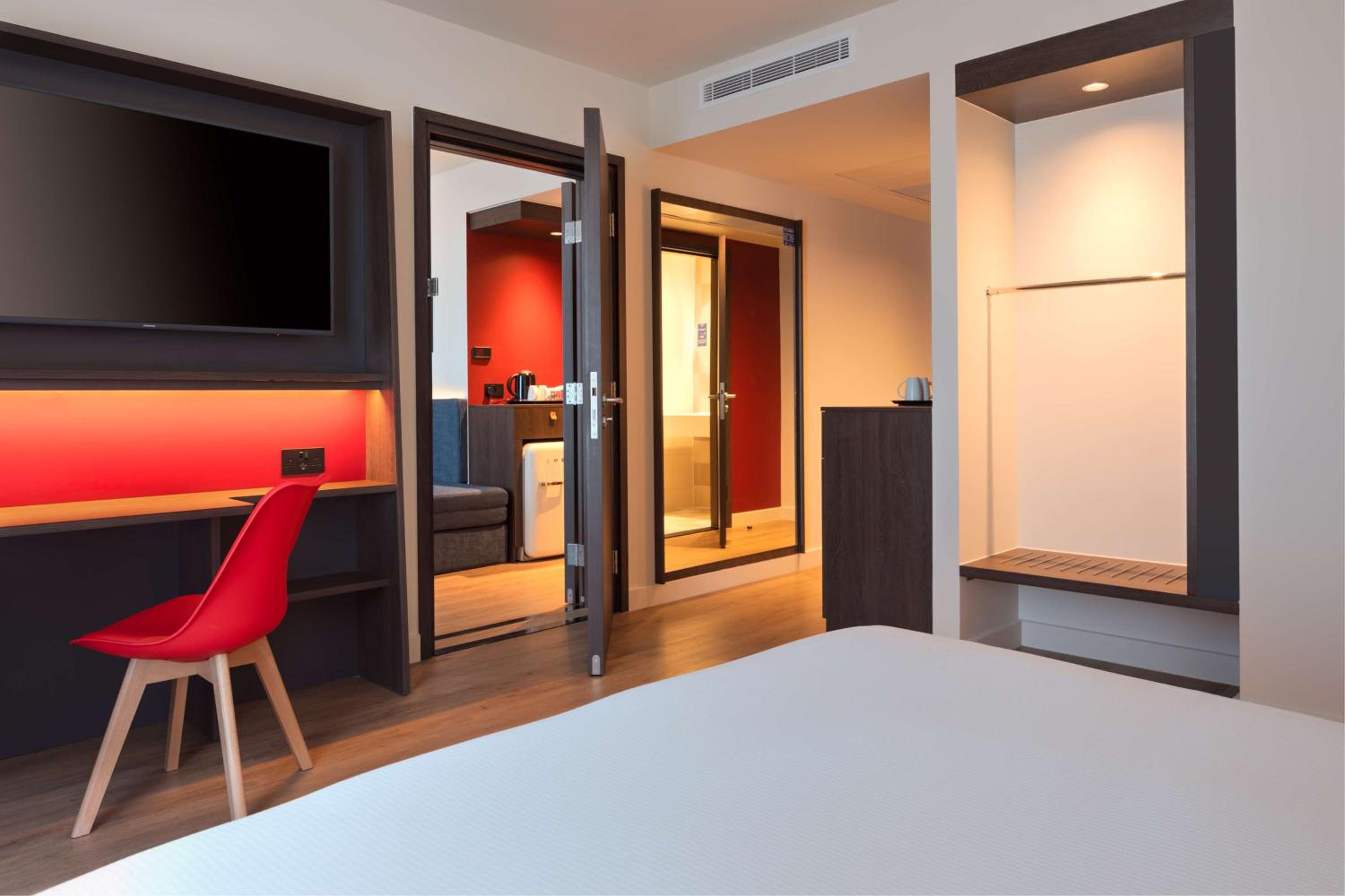 Queen Room - Accessible - Photo 5