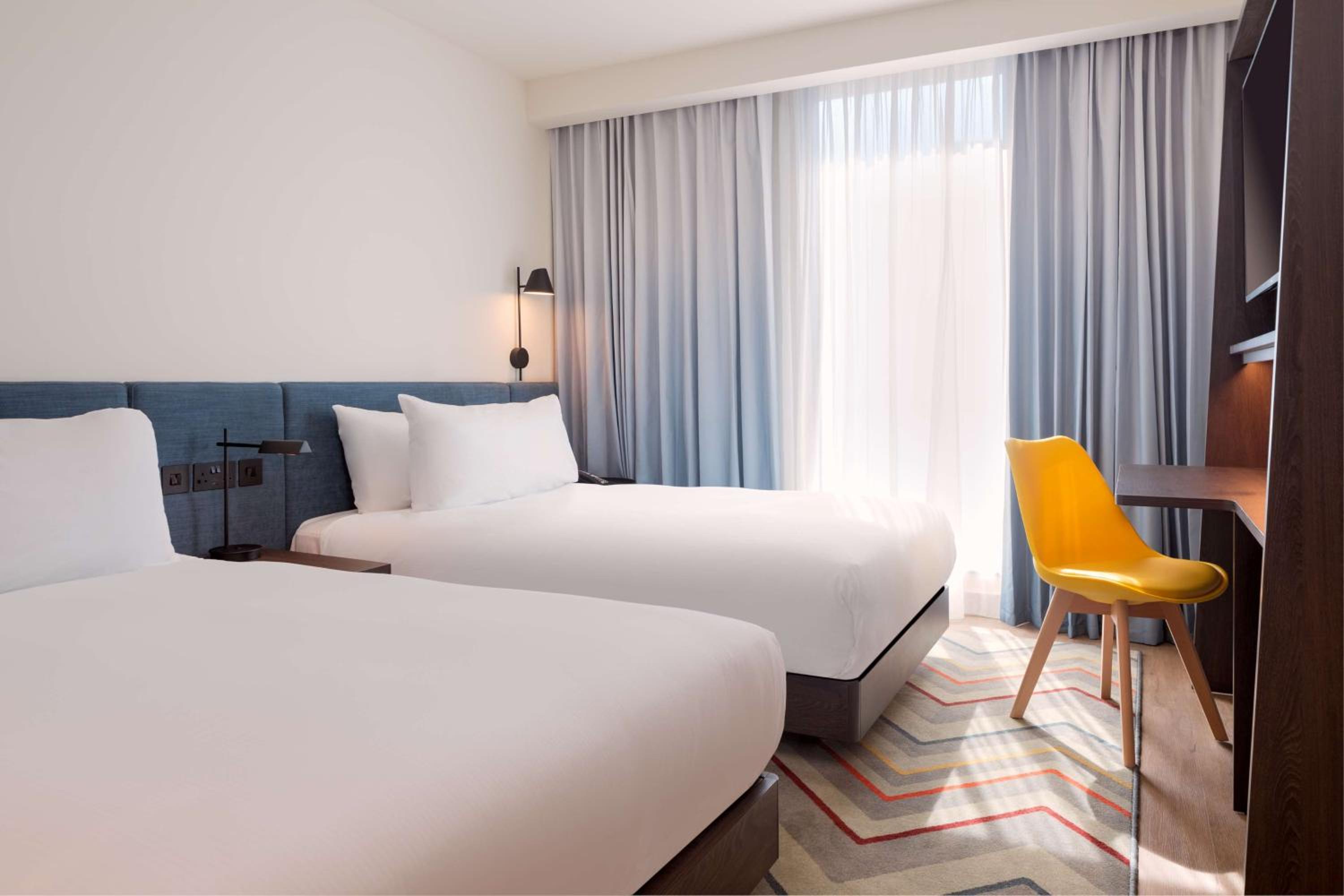 Twin Room - Photo 1