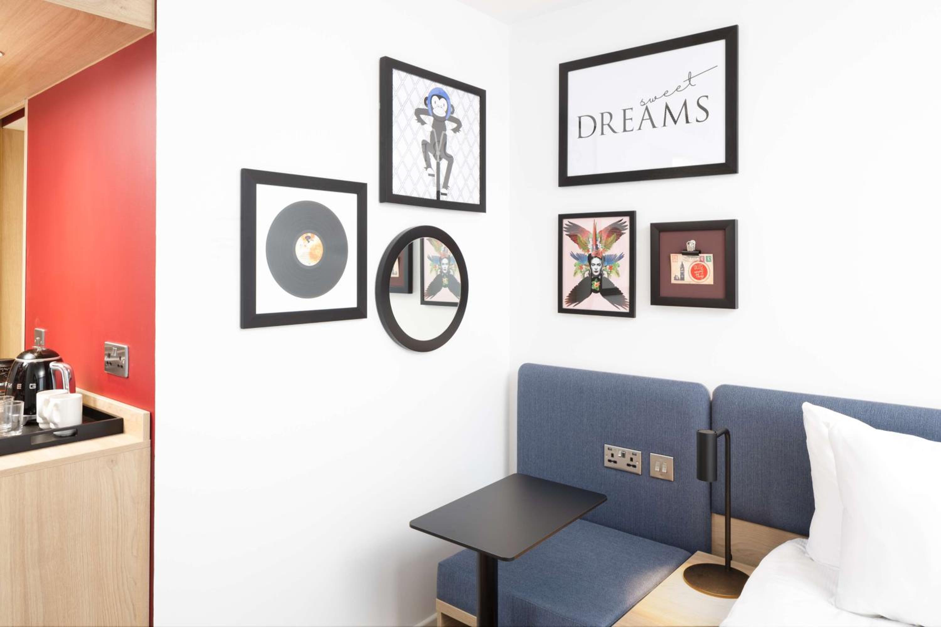 Super King Room - Photo 2