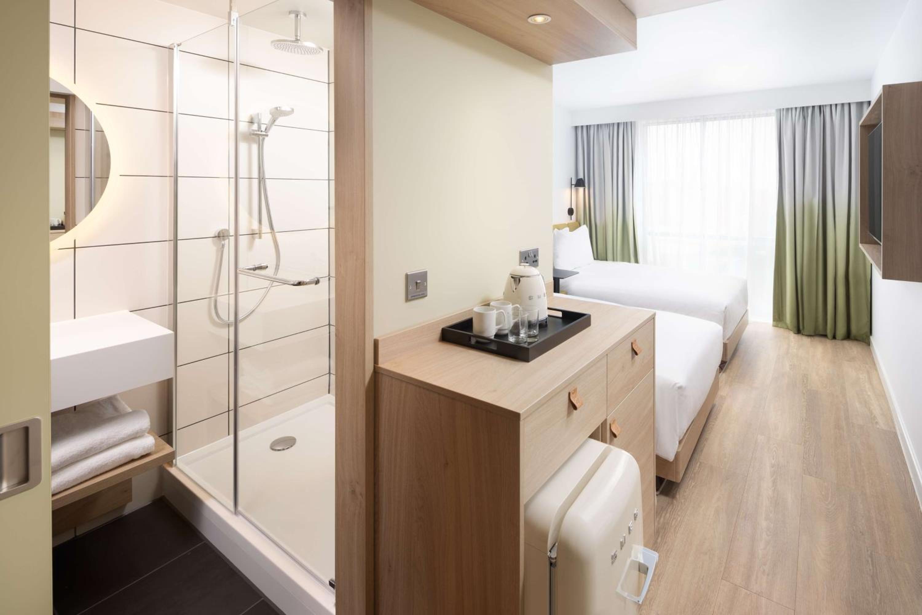Twin Room - Photo 5