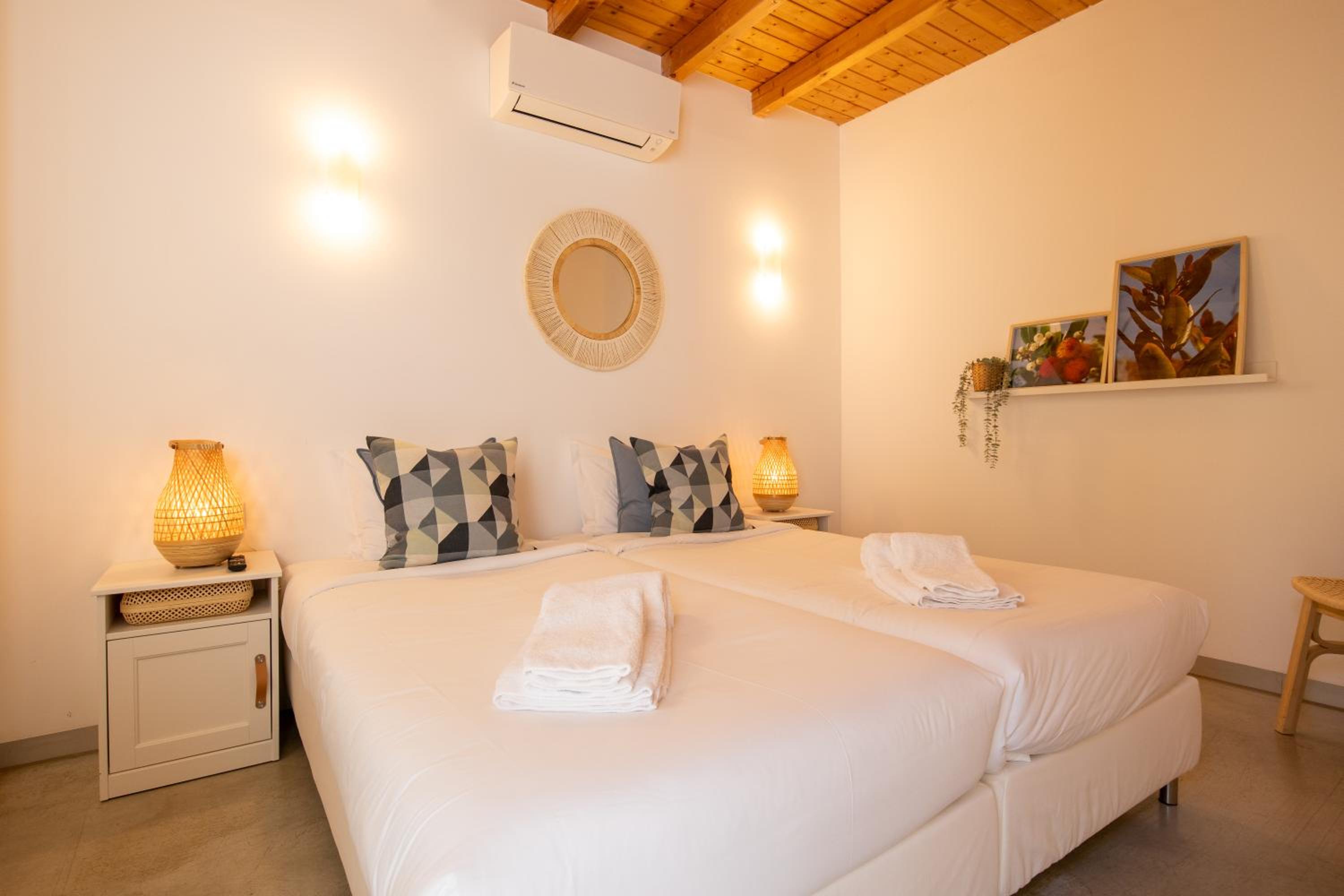 Economy Twin Room